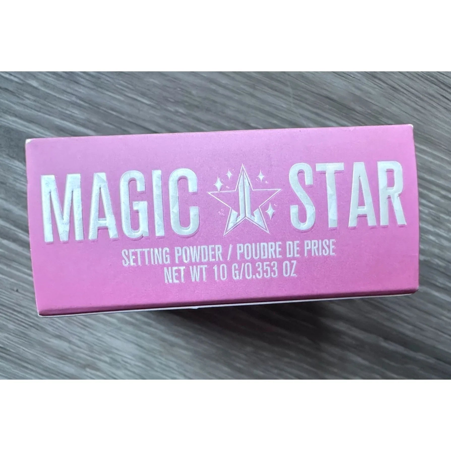 Jeffree Star Cosmetics MAGIC STAR™ SETTING POWDER Matte SUEDE - Jeffree Star Cosmetics - Make up - A+ Stuff