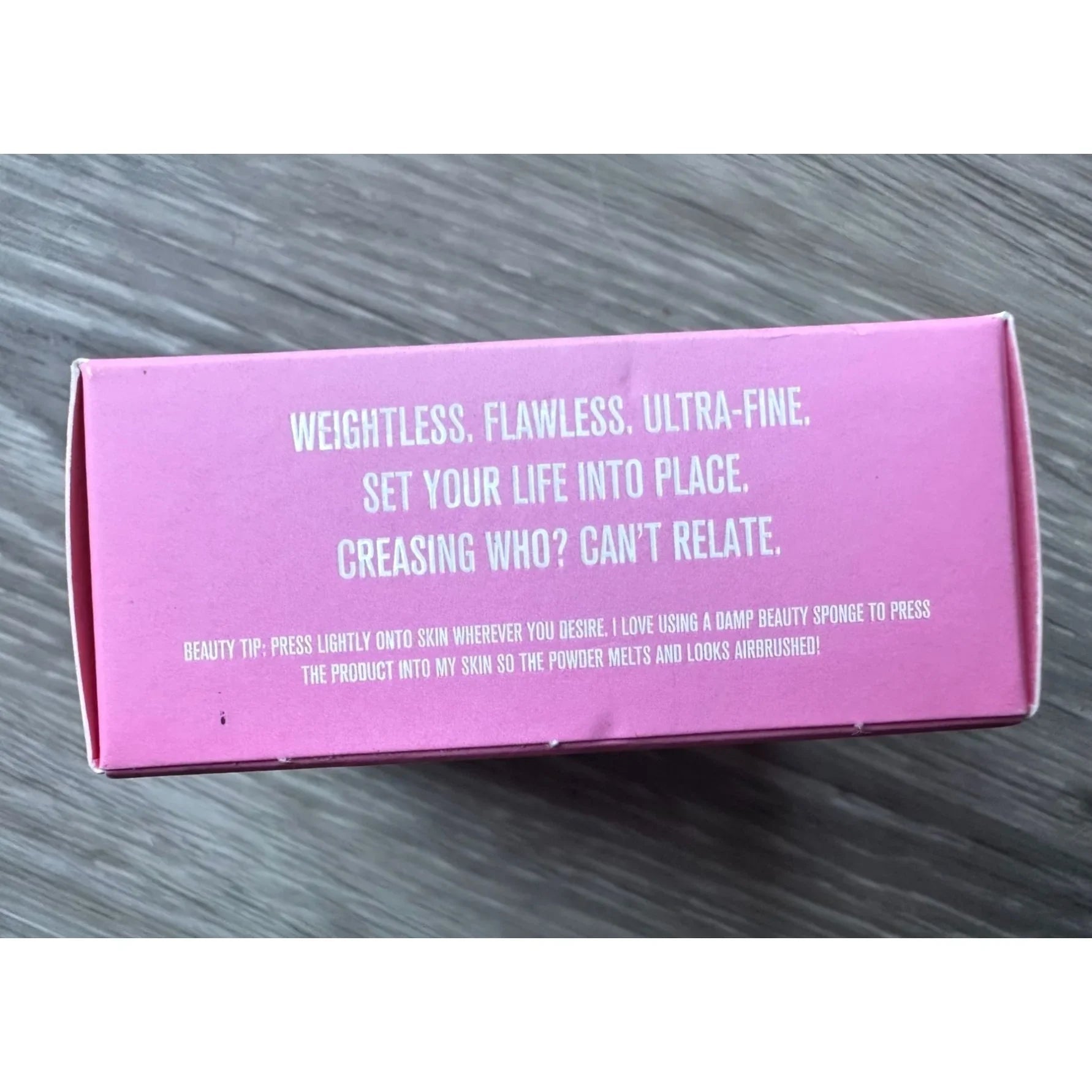 Jeffree Star Cosmetics MAGIC STAR™ SETTING POWDER Matte SUEDE - Jeffree Star Cosmetics - Make up - A+ Stuff