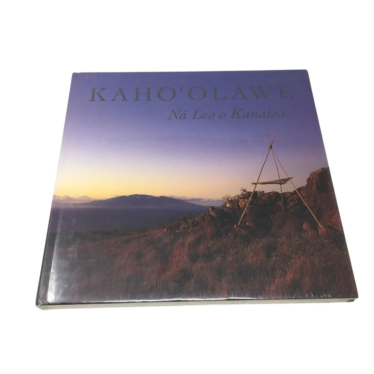 ''Kahoʻolawe: Nā Leo o Kanaloa'' hardcover/hardback book (NEW) - A+ Stuff - Books - A+ Stuff
