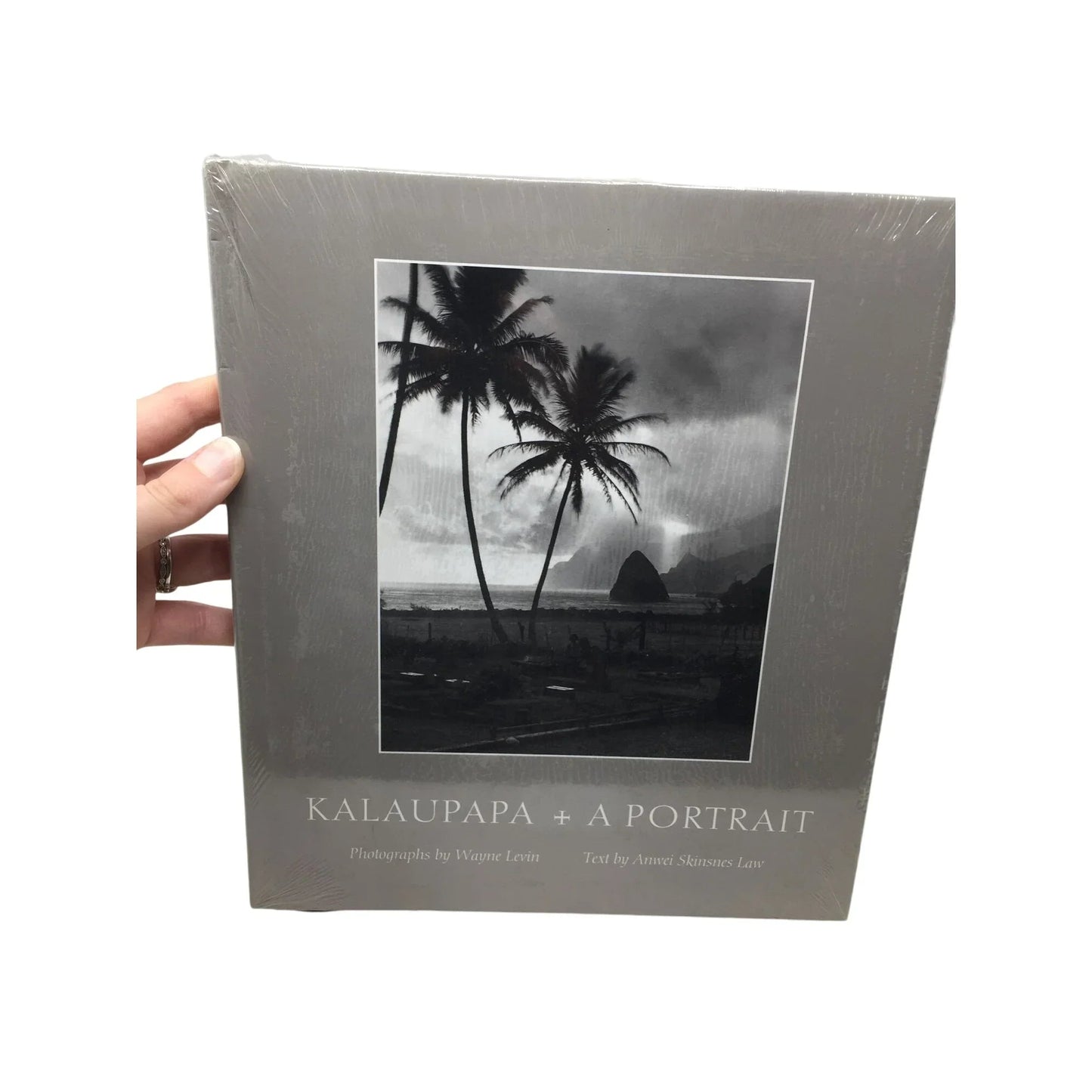 ''Kalaupapa: A Portrait'' Book - NWT - A+ Stuff - Books - A+ Stuff