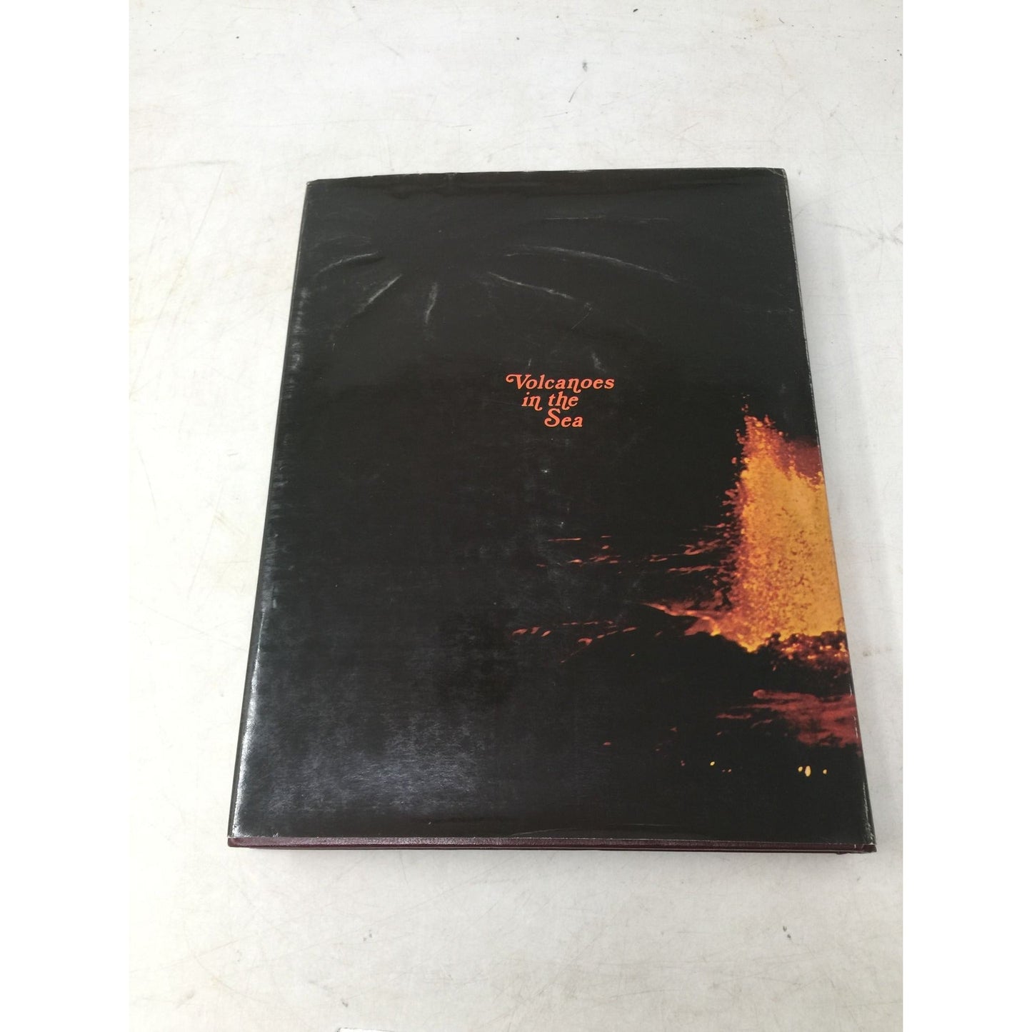 Volcanoes in the Sea: The Geology of Hawaii unbranded  A+ Stuff books