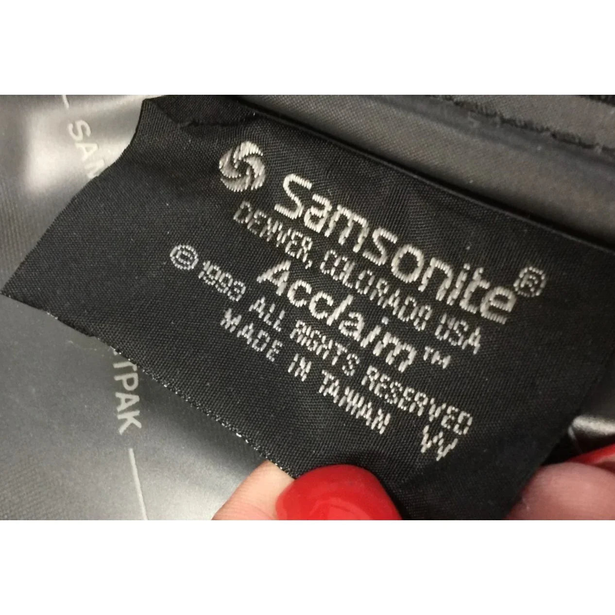 Large Black Samsonite Suitcase with wheels on it - samsonite - Luggage & Bags - A+ Stuff