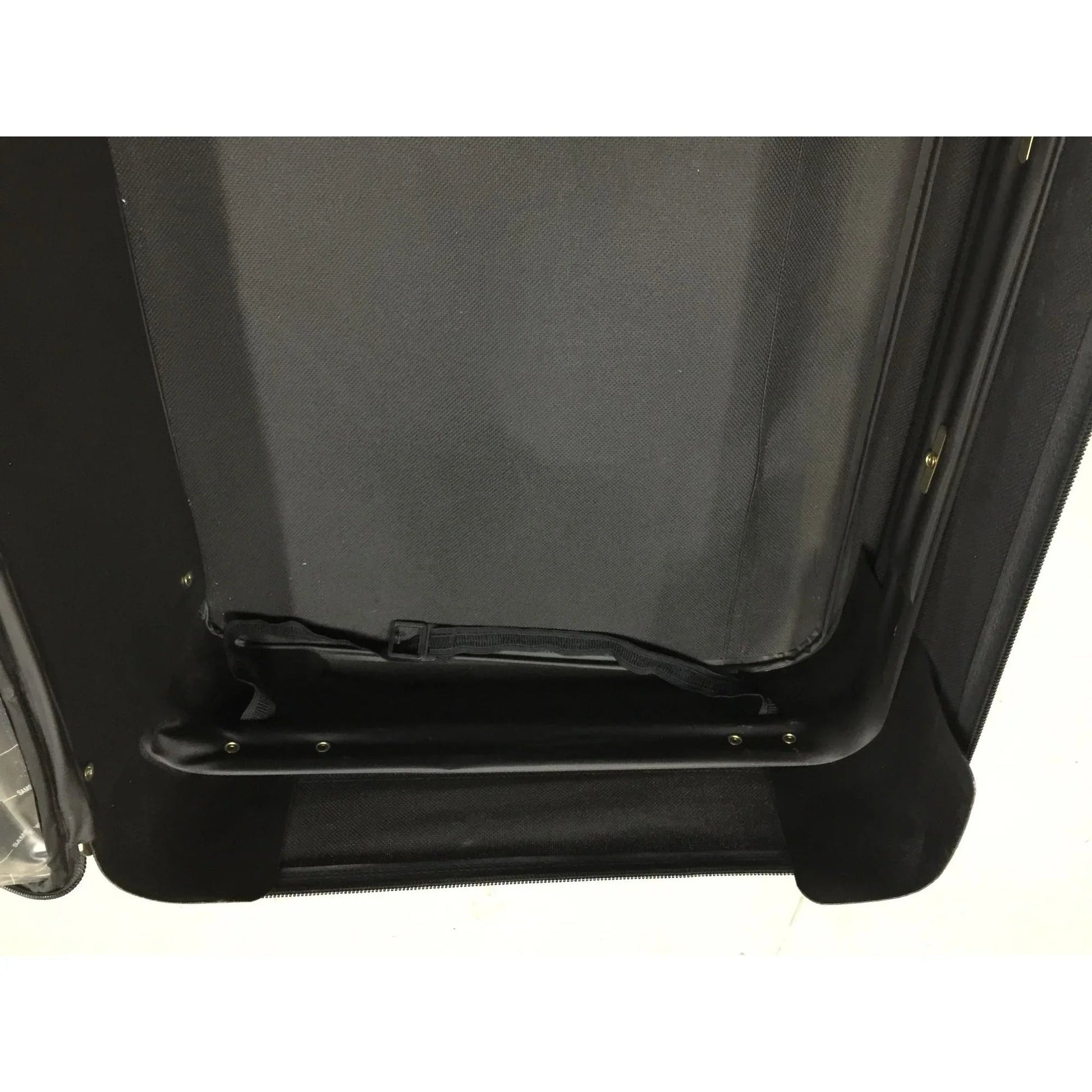 Large Black Samsonite Suitcase with wheels on it - samsonite - Luggage & Bags - A+ Stuff