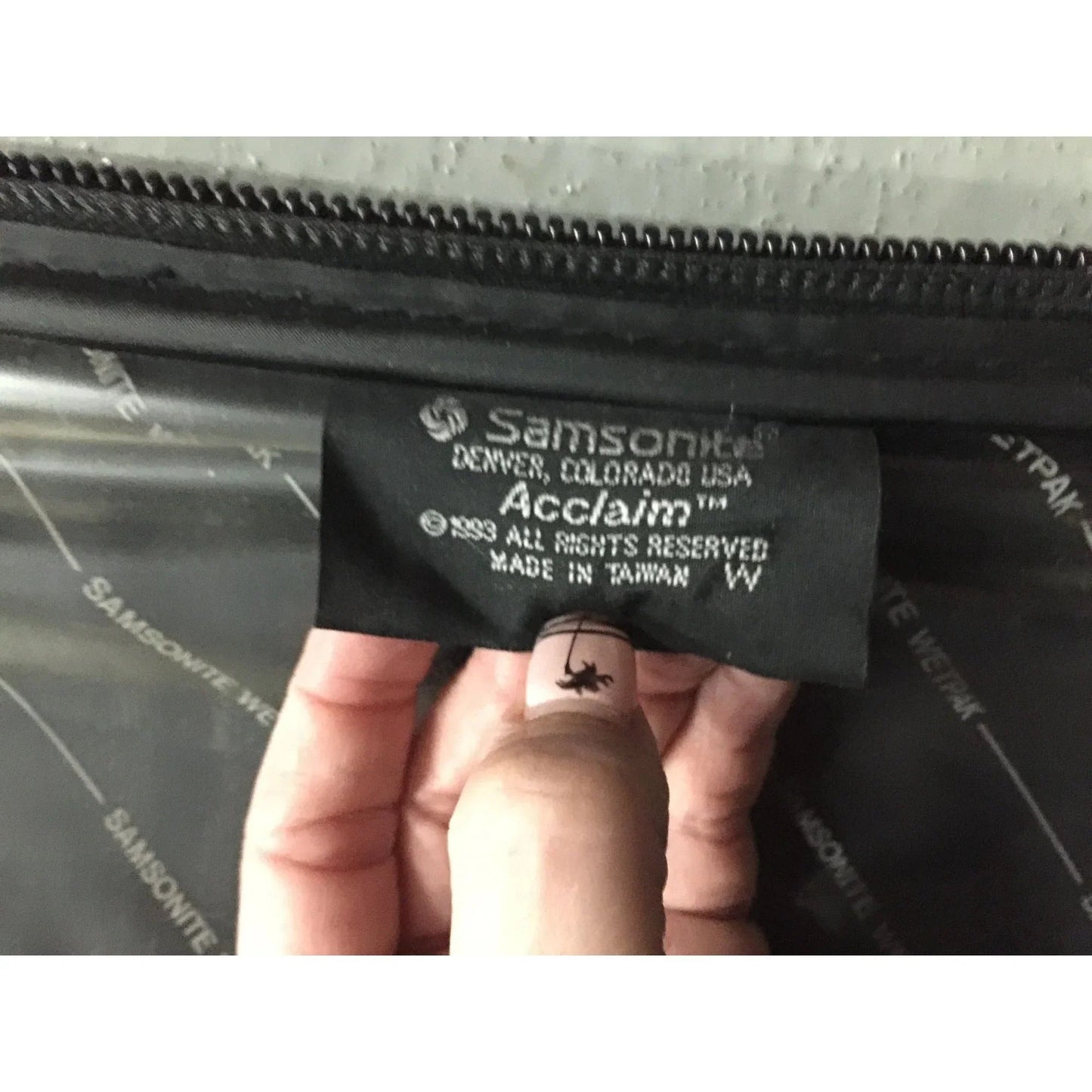 Large Black Samsonite Zippered Suitcase on Wheels - samsonite - Luggage & Bags - A+ Stuff
