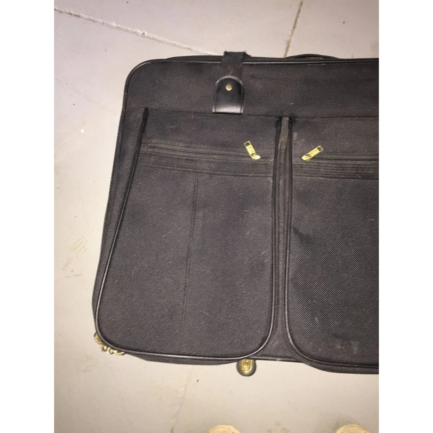 Large Black Samsonite Zippered Suitcase on Wheels - samsonite - Luggage & Bags - A+ Stuff