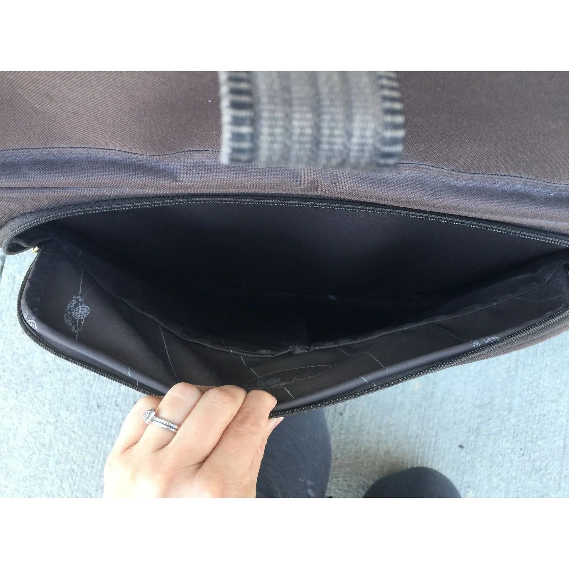 Large Brown Samsonite Zippered Suitcase on Wheels - samsonite - Luggage & Bags - A+ Stuff