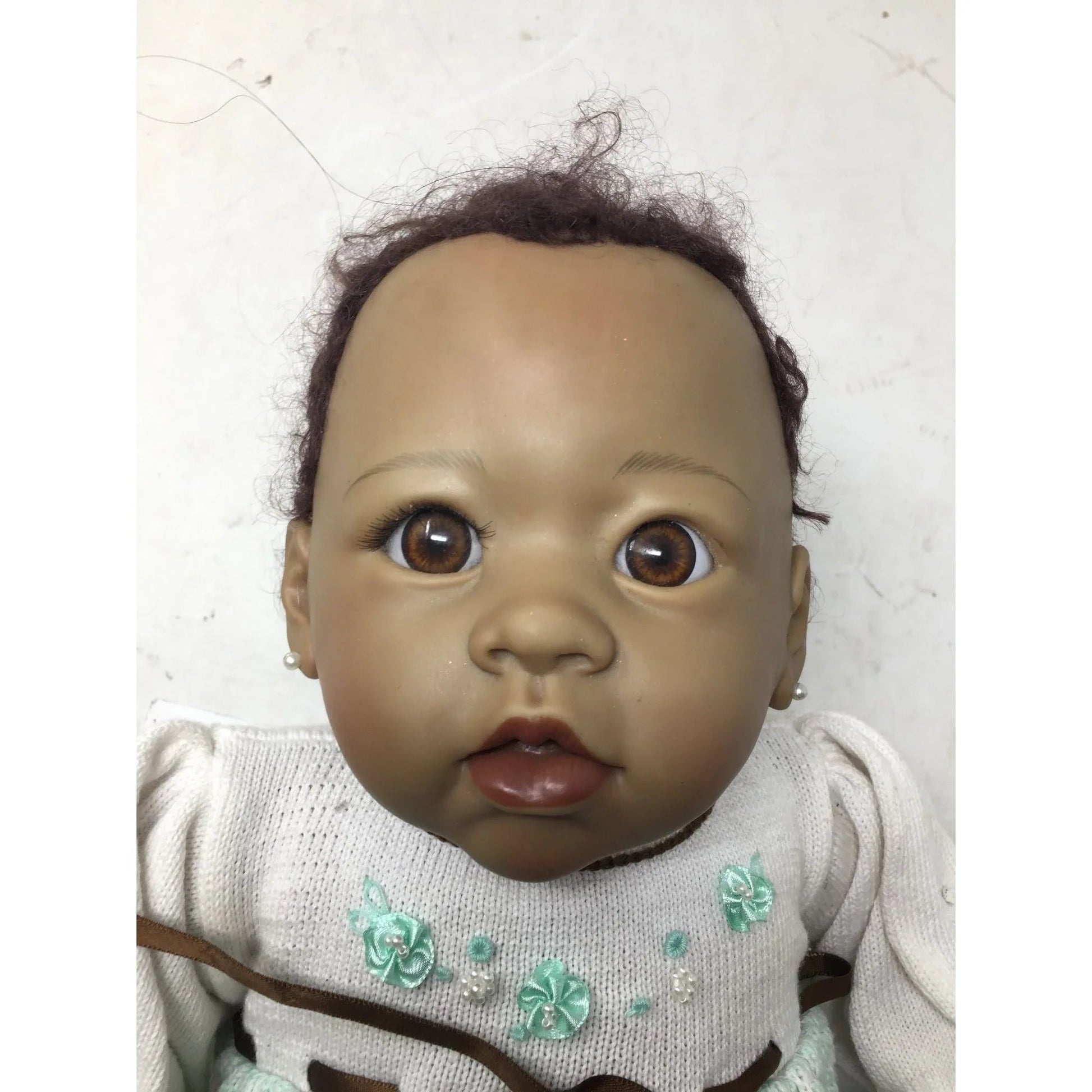 Linda Murray ADG Baby Doll with 1 Diaper, 2 Outfits, 1 pair of socks - The Ashton Drake Galleries - Dolls - A+ Stuff