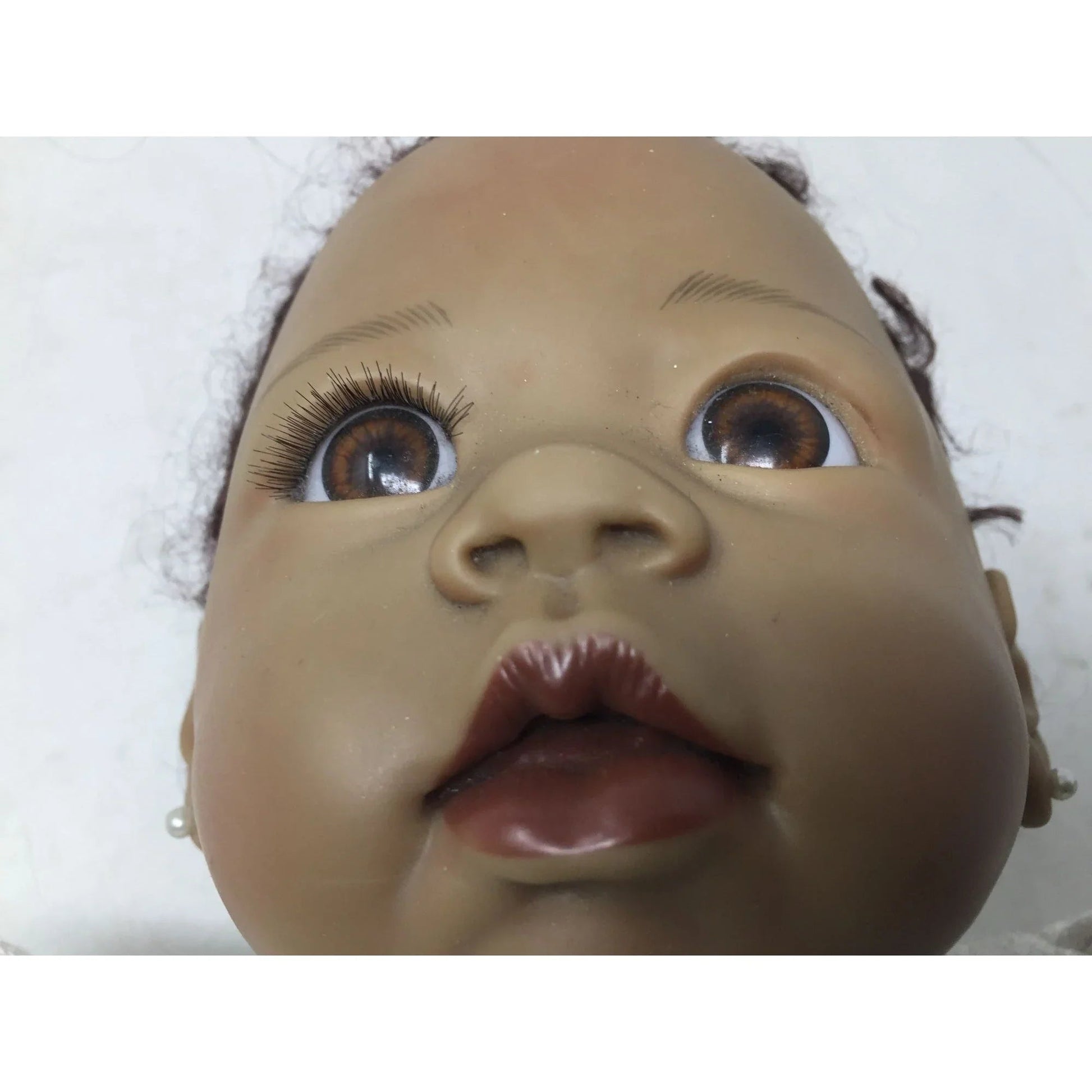 Linda Murray ADG Baby Doll with 1 Diaper, 2 Outfits, 1 pair of socks - The Ashton Drake Galleries - Dolls - A+ Stuff