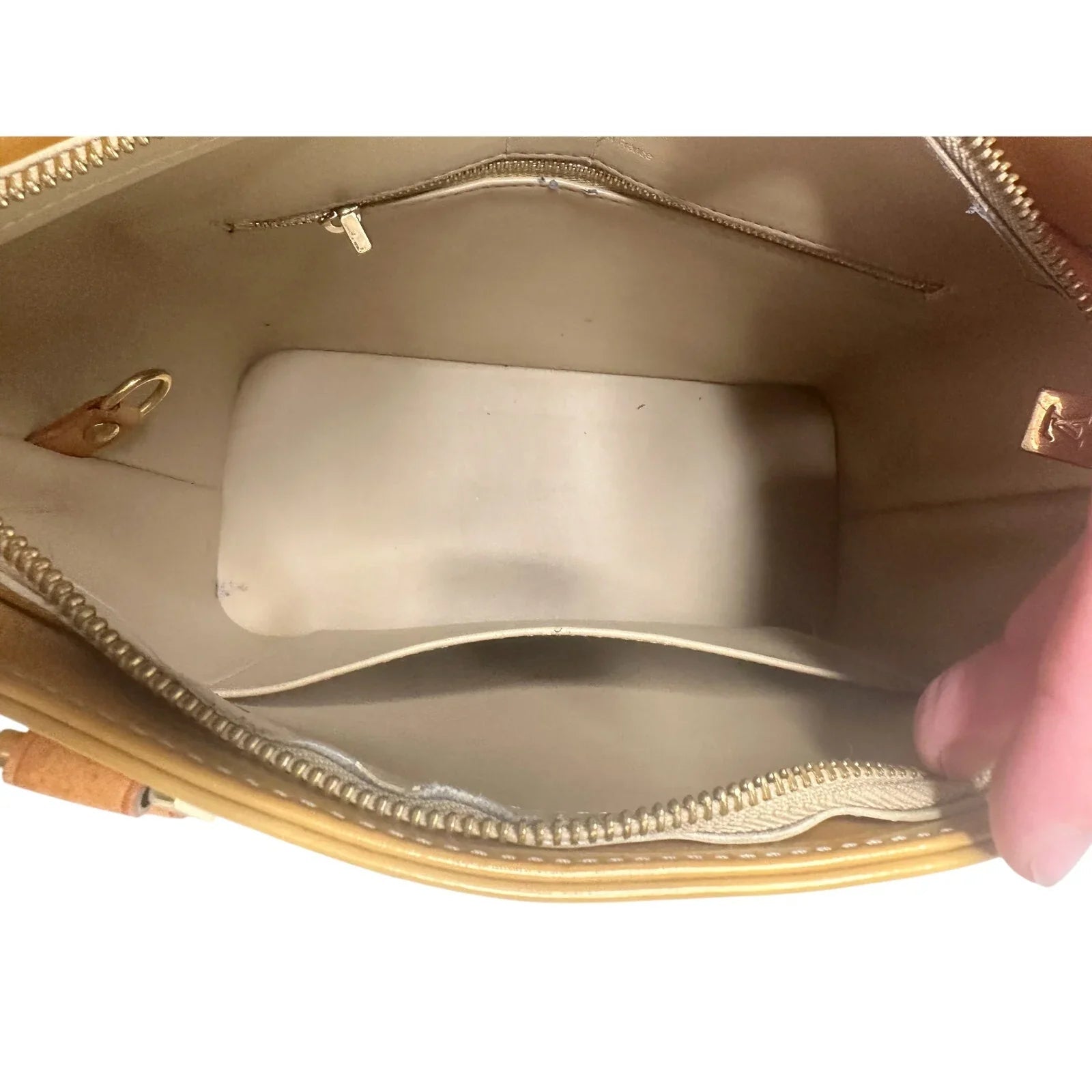 Louis Vuitton Monogram Vernis Houston Hand Bag - Louis Vuitton - A+ Stuff