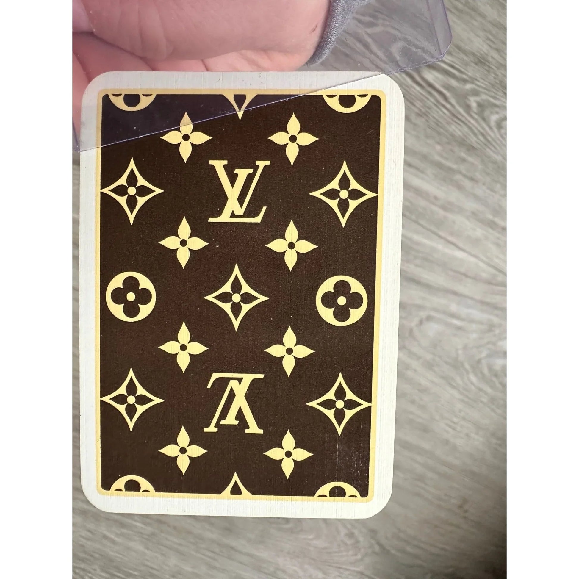 Louis Vuitton Queen of Clubs Playing Card with Protective Sleeve - Louis Vuitton x Takashi Murakami - Card Games - A+ Stuff