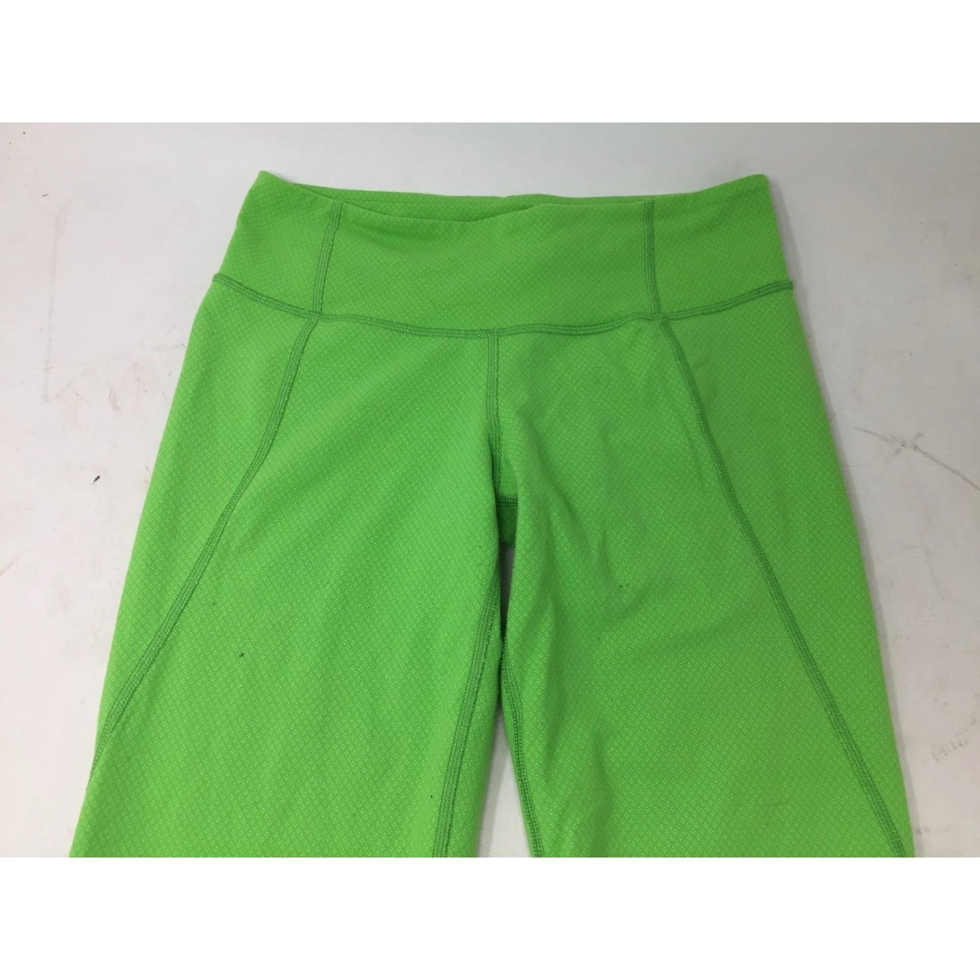 Lululemon Green Gather & Crow Crop Athletic Capri Leggings Size 4 - lululemon - Pants - A+ Stuff