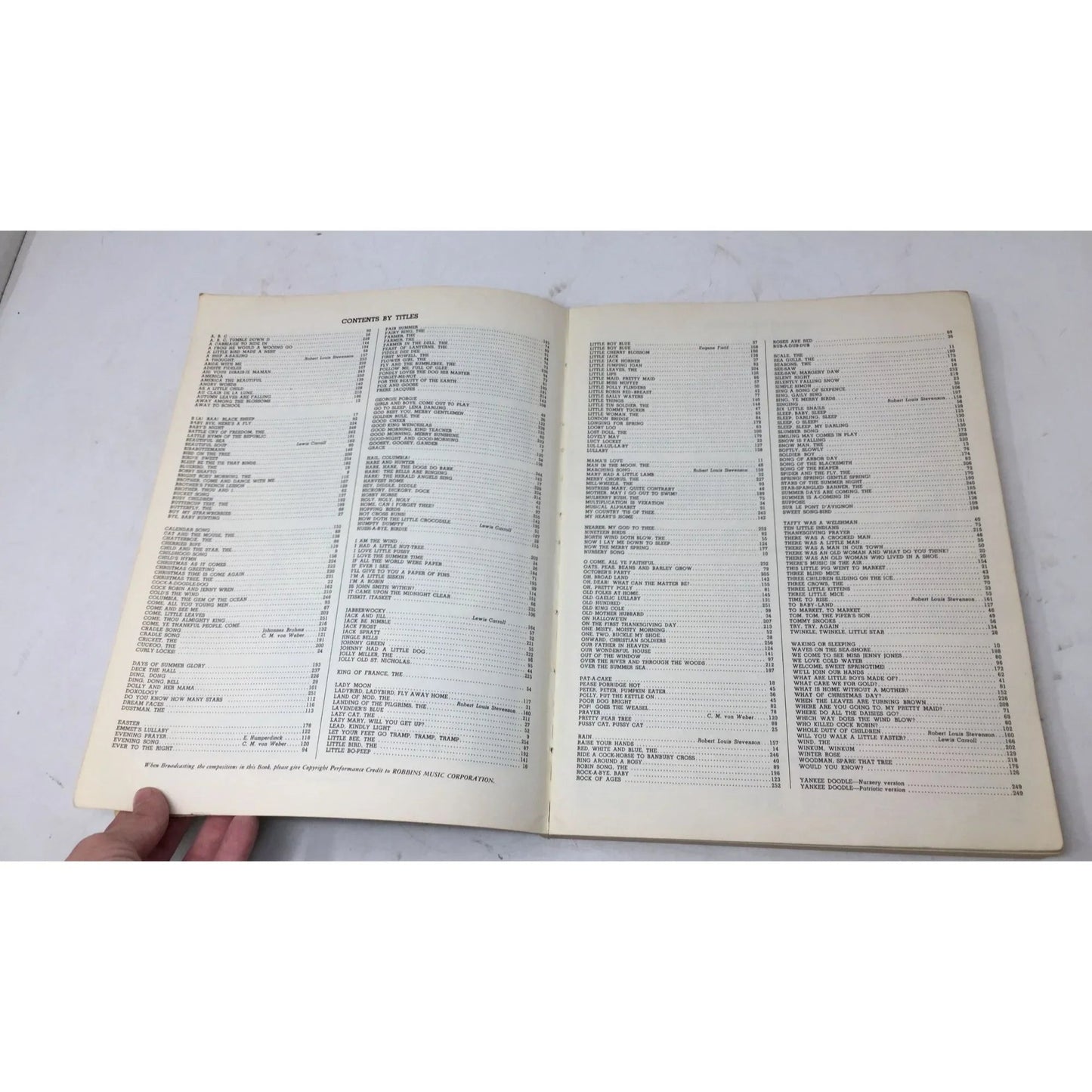 Mammoth Series No 4 Robbins Mammoth Collection of Famous Children's Songs - A+ Stuff - Sheet Music - A+ Stuff