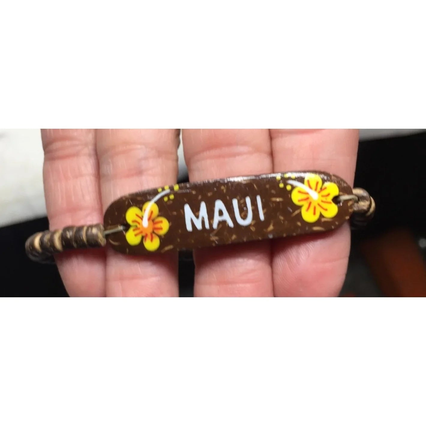 ''MAUI'' Hawaii Hibiscus Flower Souvenir Bracelet with Brown Beads on it - A+ Stuff - Bracelet - A+ Stuff