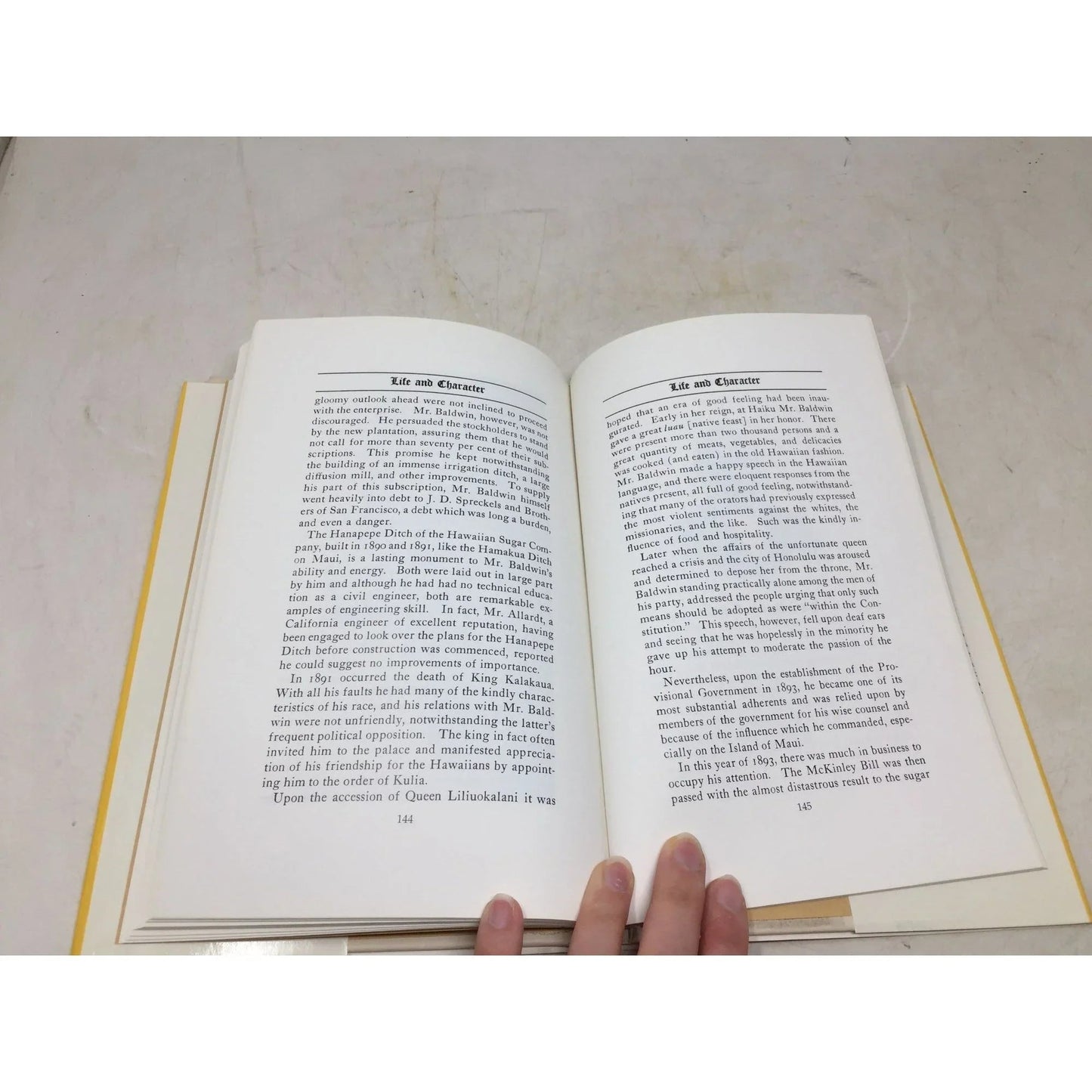''MAUI'S MITTEE AND THE GENERAL'' by Irma Gerner Burns - A+ Stuff - Books - A+ Stuff