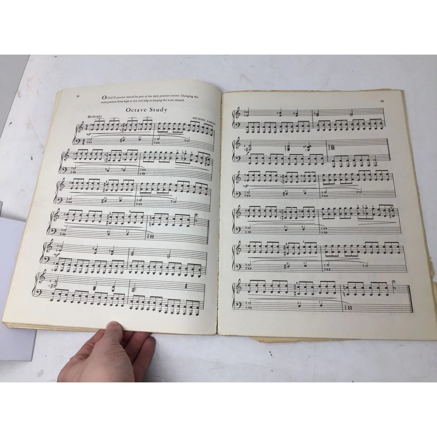 Michael Aaron Piano Course Grade Four Vintage Sheet music - Mills music inc - sheet music - A+ Stuff
