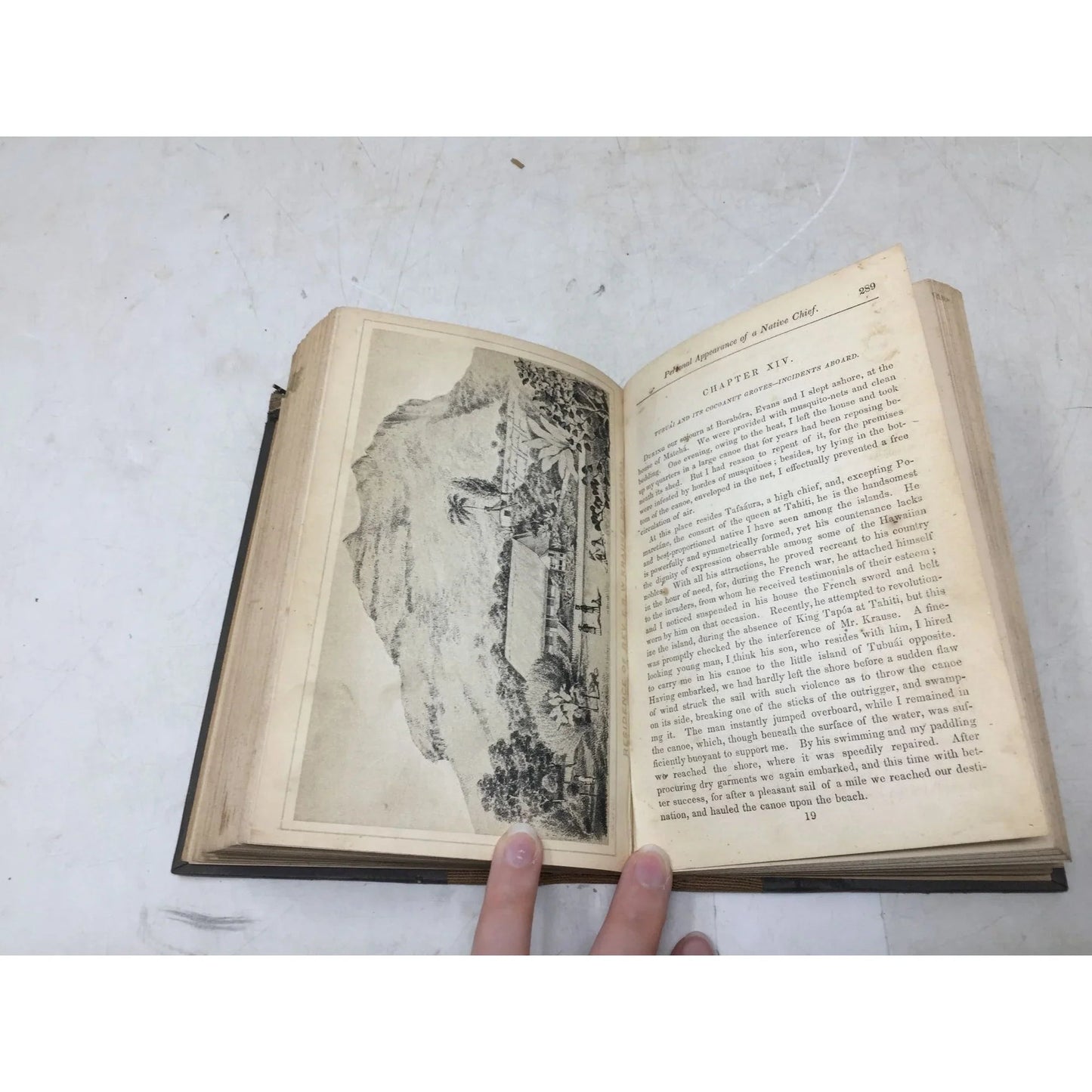 "Na Motu: Reef - Rovings in the South Seas" Book - A+ Stuff - Books - A+ Stuff