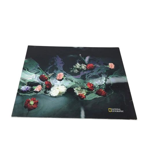 National Geographic Pearl Harbor Collector's Edition Paperback Publication. - ubranded - Vintage Books - A+ Stuff