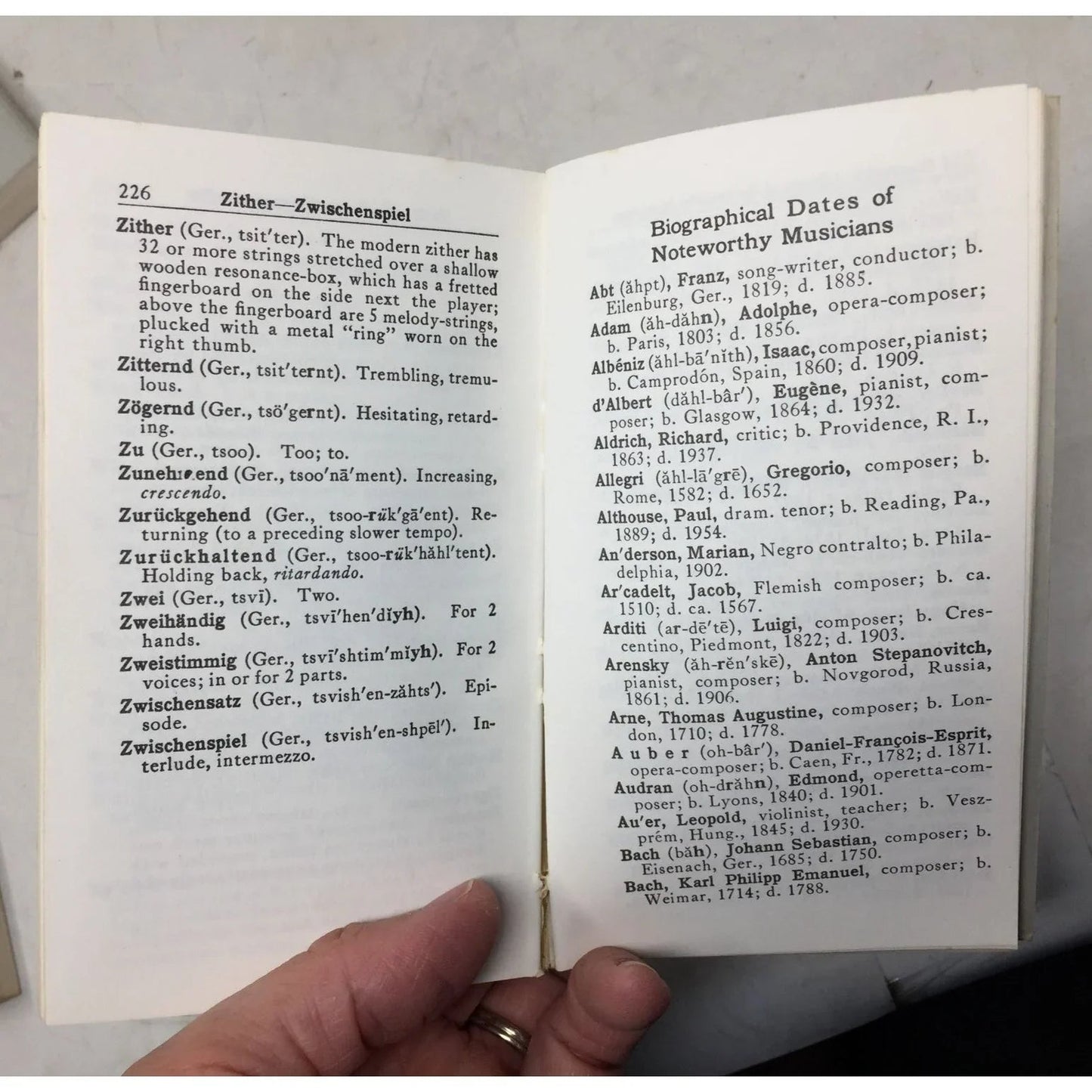 Newly Revised and Augmented Edition Pronouncing Pocket Manual of Musical Terms - A+ Stuff - Books - A+ Stuff