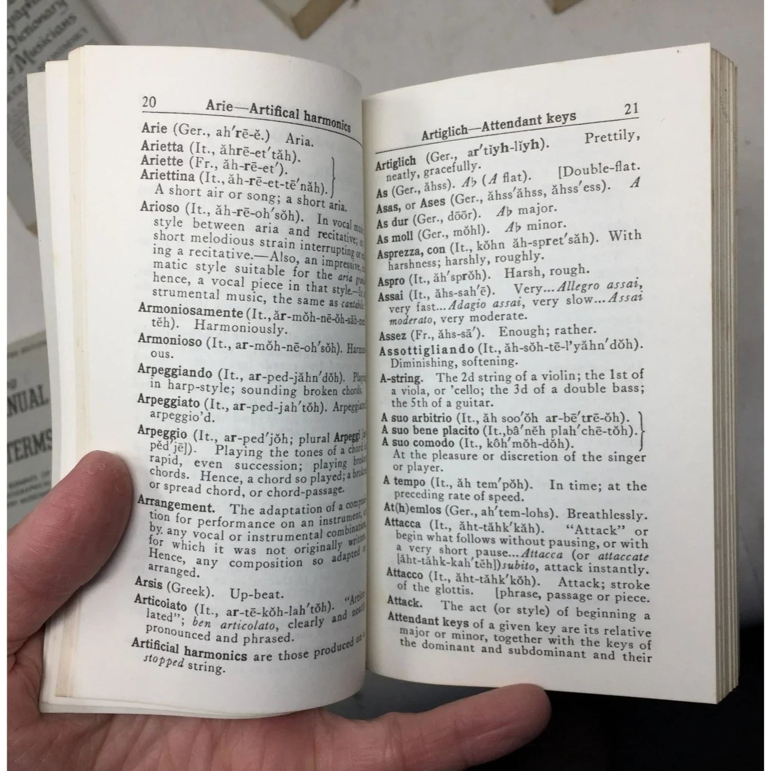 Newly Revised and Augmented Edition Pronouncing Pocket Manual of Musical Terms - A+ Stuff - Books - A+ Stuff