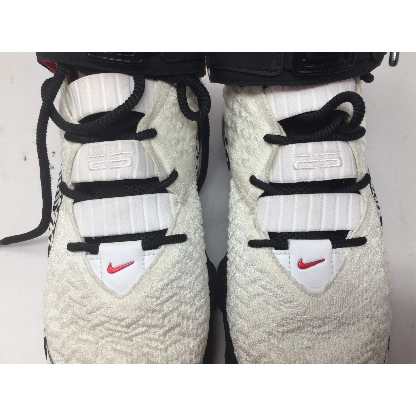 Nike Lebron XVII 17 Grafiti Freestyle White/Red/Black Sneakers - US Size 6 - nike - Shoes - A+ Stuff