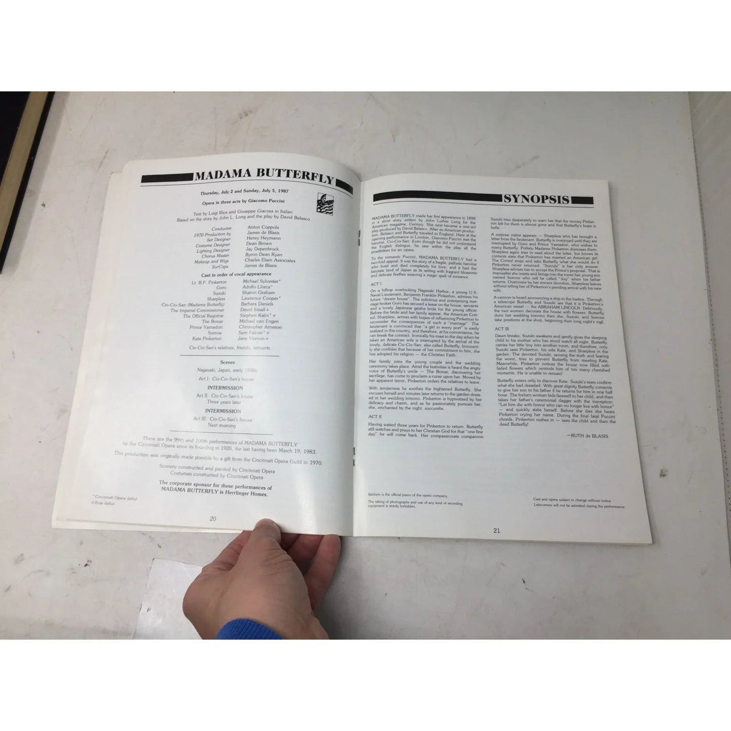 Opera Cincinnati 1987 Vintage Music Book - A+ Stuff - Books - A+ Stuff
