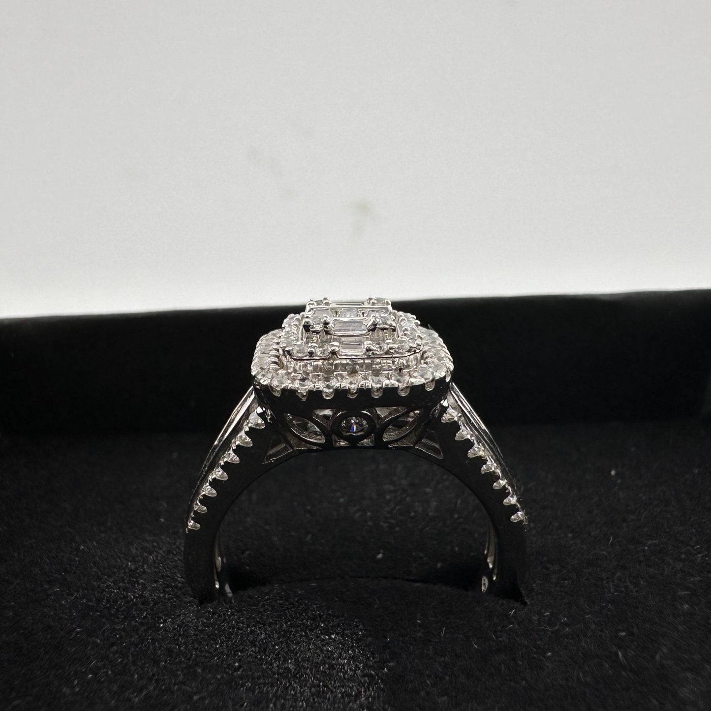 Elegant 2 Carat Lab Created White Topaz Ring Size 7