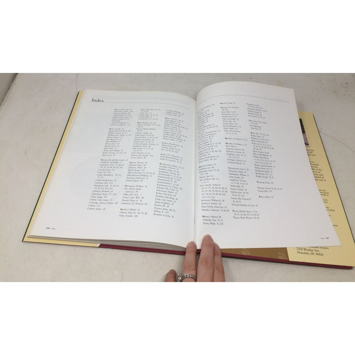 "Poi Dogs & Popoki: Animals and Pets in Hawaii" by George Engebretson. unbranded  A+ Stuff books