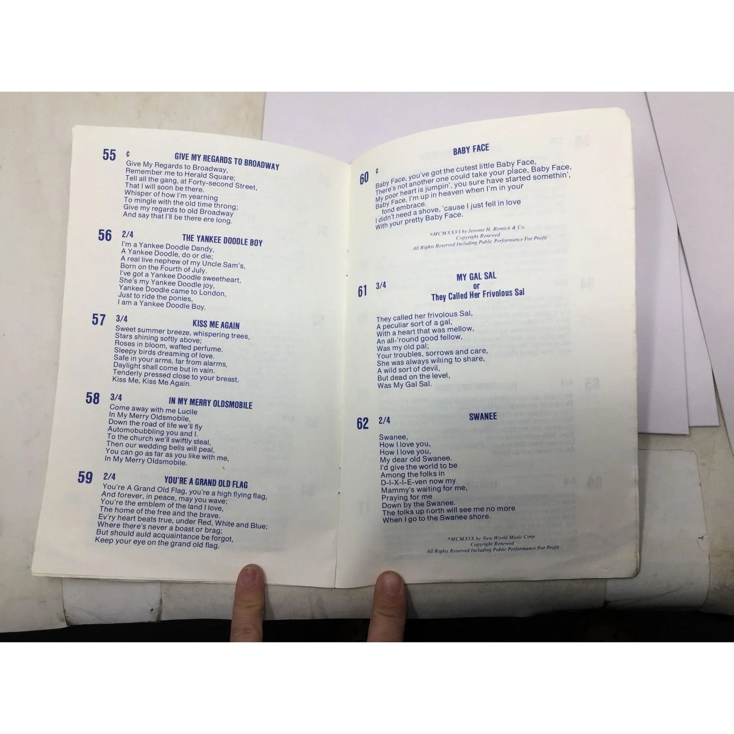 Sing Session - 101 Songs You Love to Sing Song Book - A+ Stuff - Books - A+ Stuff