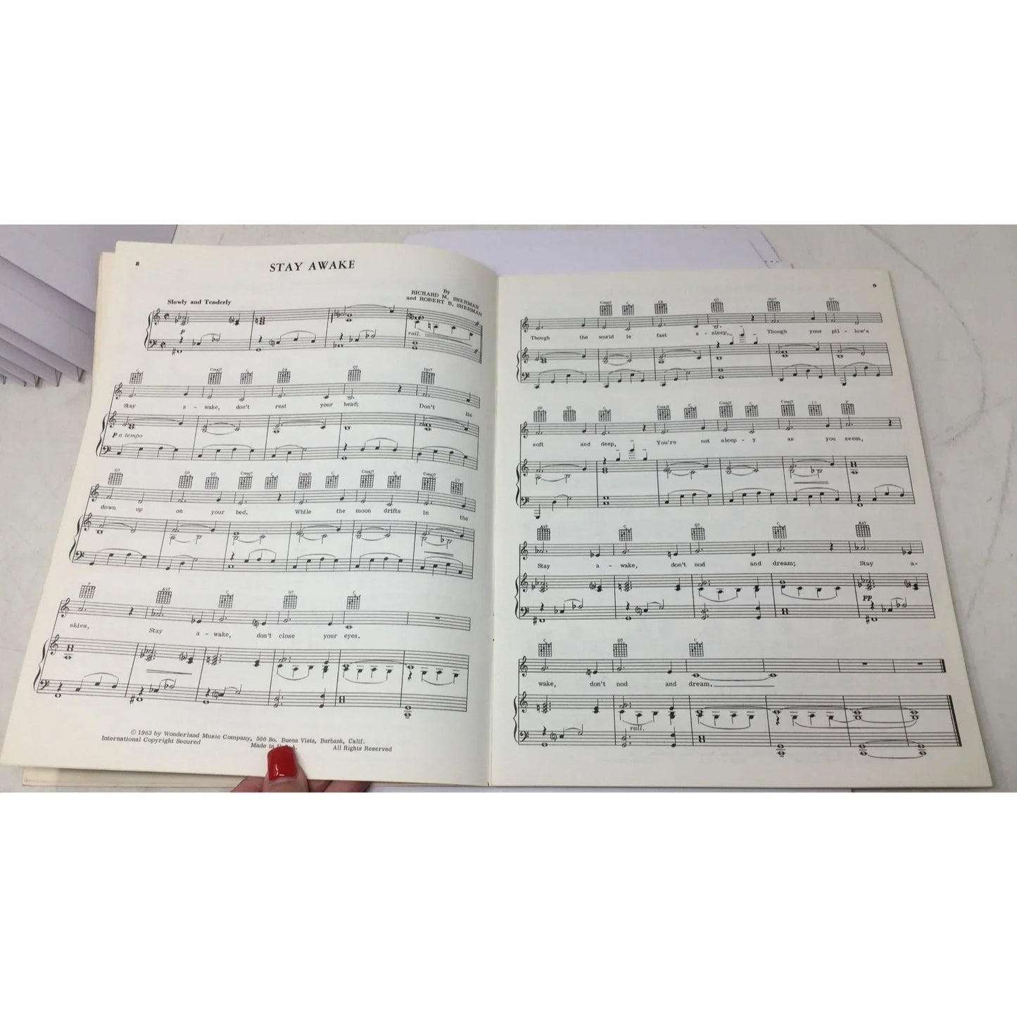 ''Songs from Walt Disney's Mary Poppins'' Souvenir Song Album - A+ Stuff - books - A+ Stuff