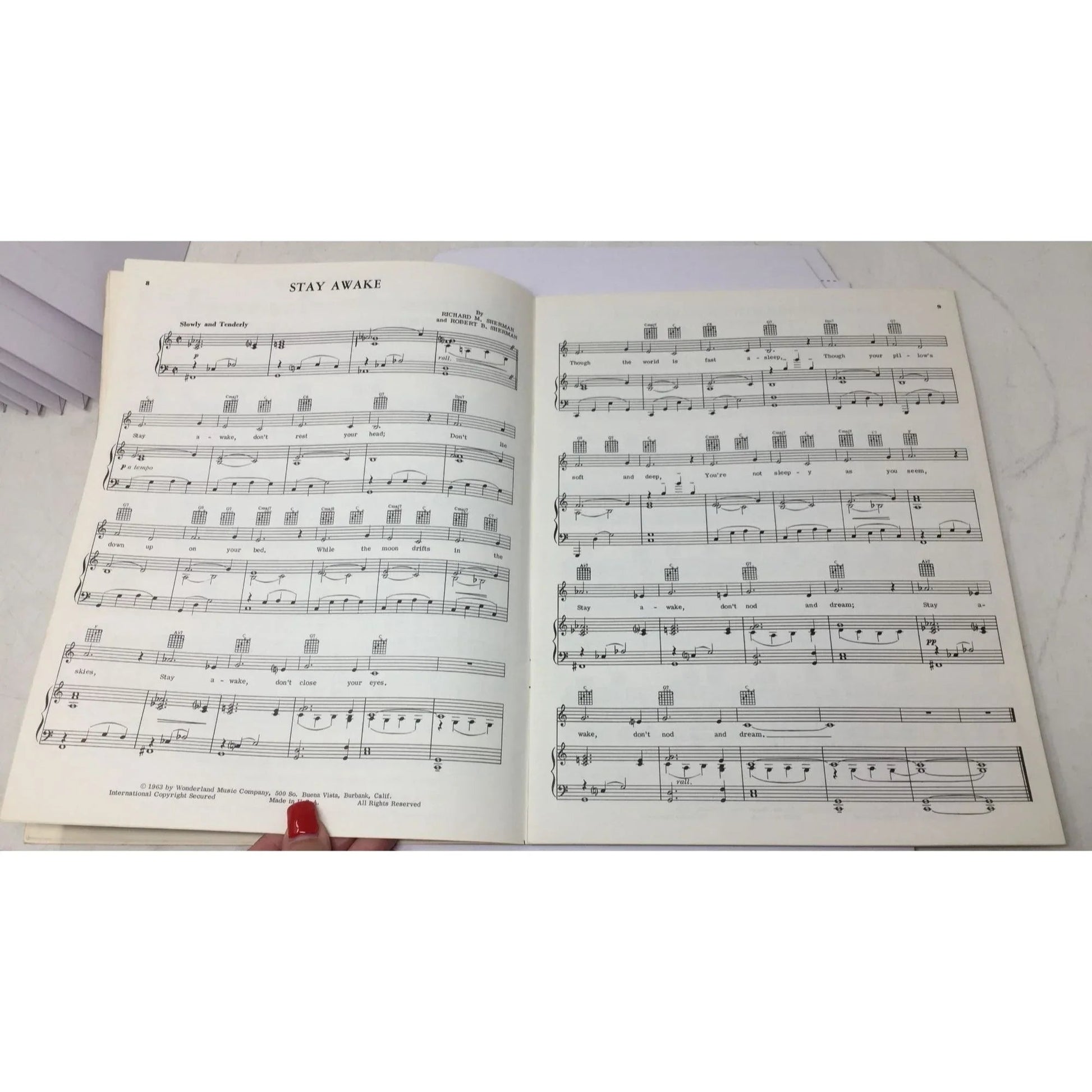 ''Songs from Walt Disney's Mary Poppins'' Souvenir Song Album - A+ Stuff - books - A+ Stuff