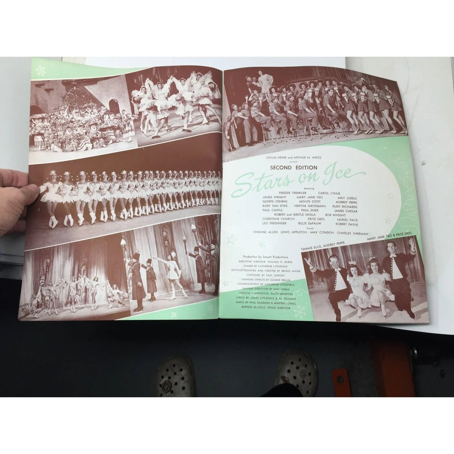 Sonja Henie and Arthur M Wirtz Present Second Edition Stars on Ice - A+ Stuff - Books - A+ Stuff