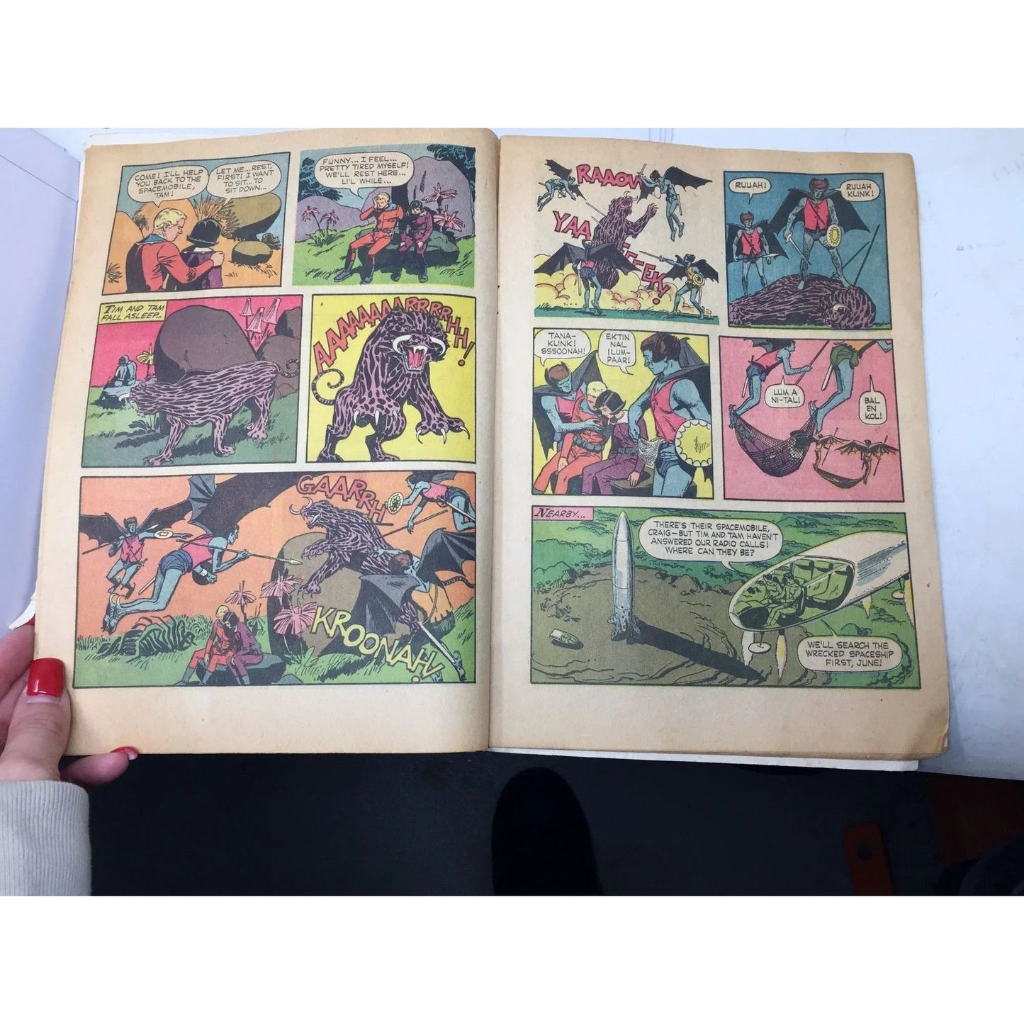 ''Space Family Robinson'' - Vintage Gold Key Comics Comic Book - A+ Stuff - comic book - A+ Stuff
