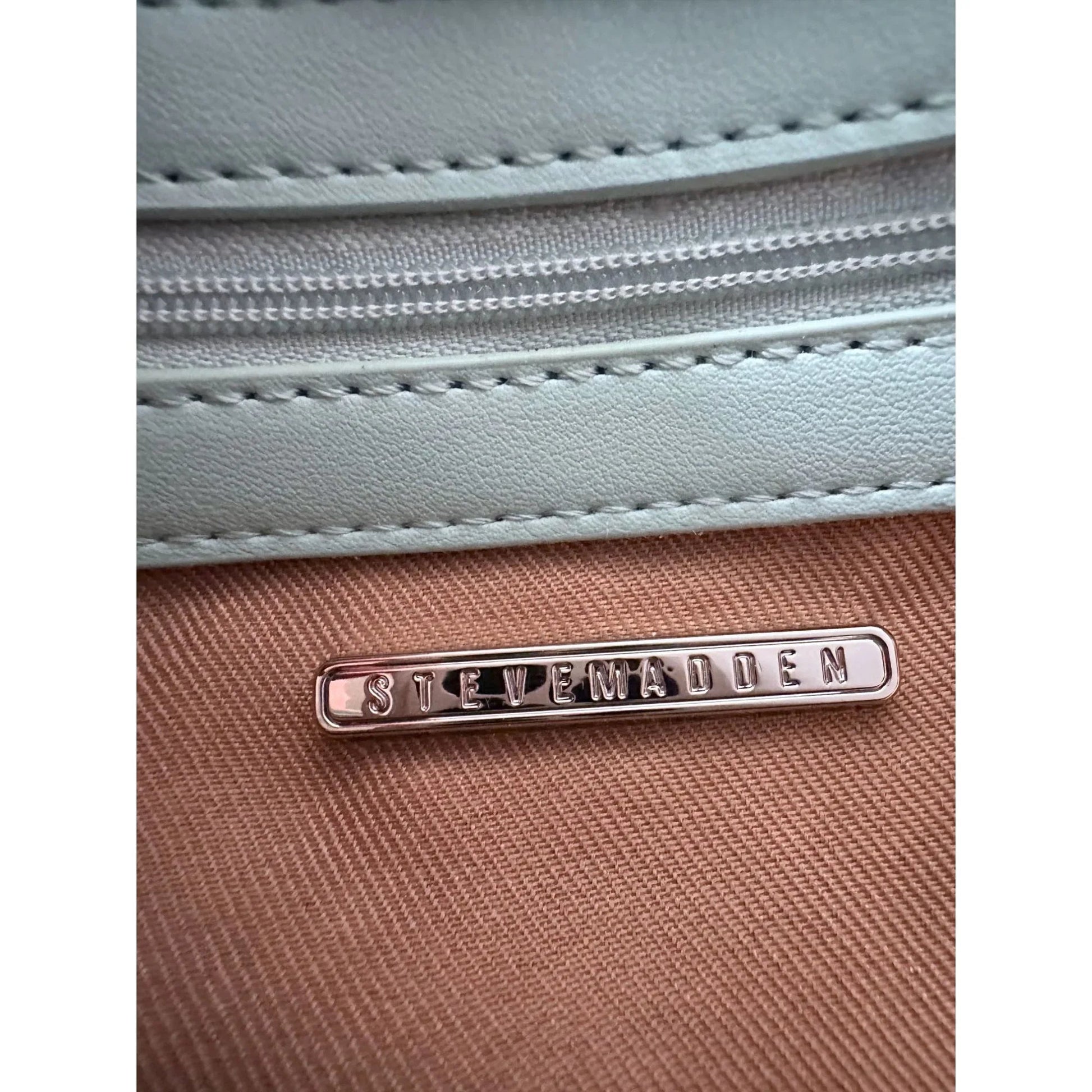 Steve Madden Bdaryll Crossbody / Shoulder bag - Frest Mint  with Round Tag Pouch NWT - A+ Stuff