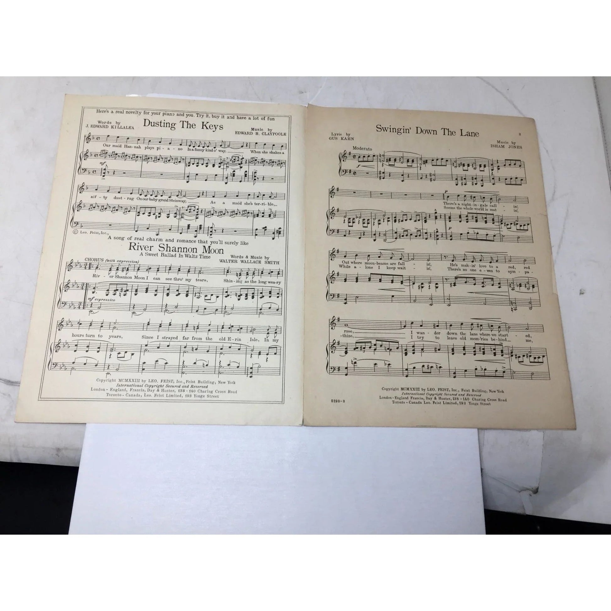 ''SWINGIN' DOWN THE LANE'' SHEET MUSIC BOOK - A+ Stuff - SHEET MUSIC - A+ Stuff