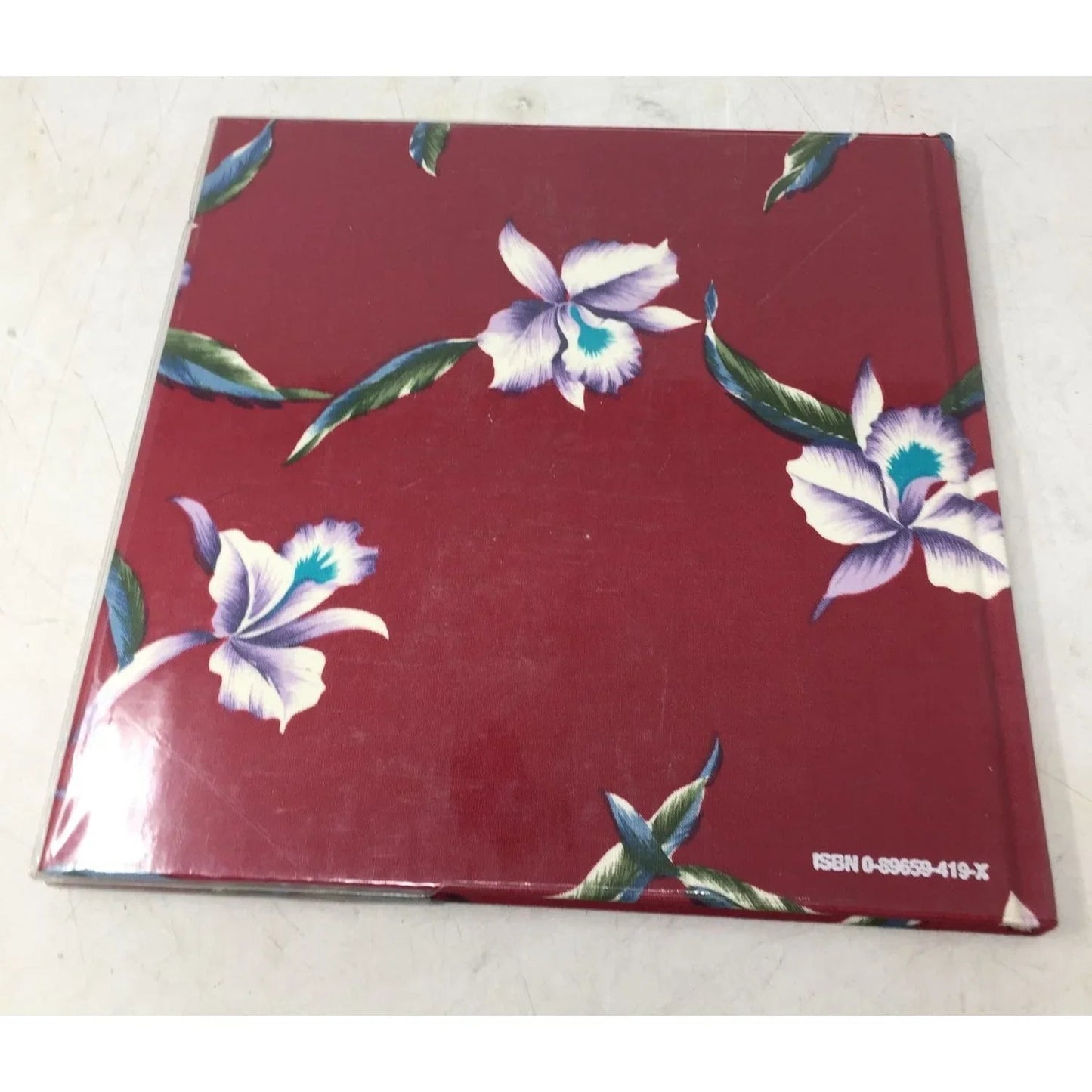 The Hawaiian Shirt: Its Art and History by H. Thomas Steele - A+ Stuff - books - A+ Stuff