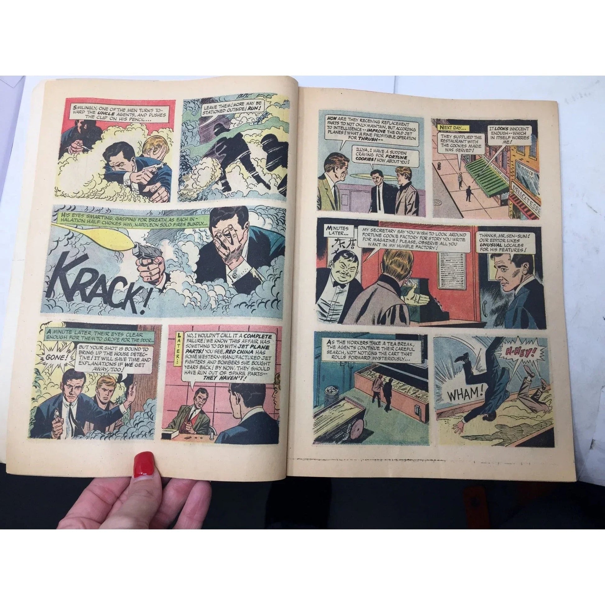 ''The Man From U.N.C.L.E'' Vintage 1965 Gold Key Comic Book - A+ Stuff - comic book - A+ Stuff