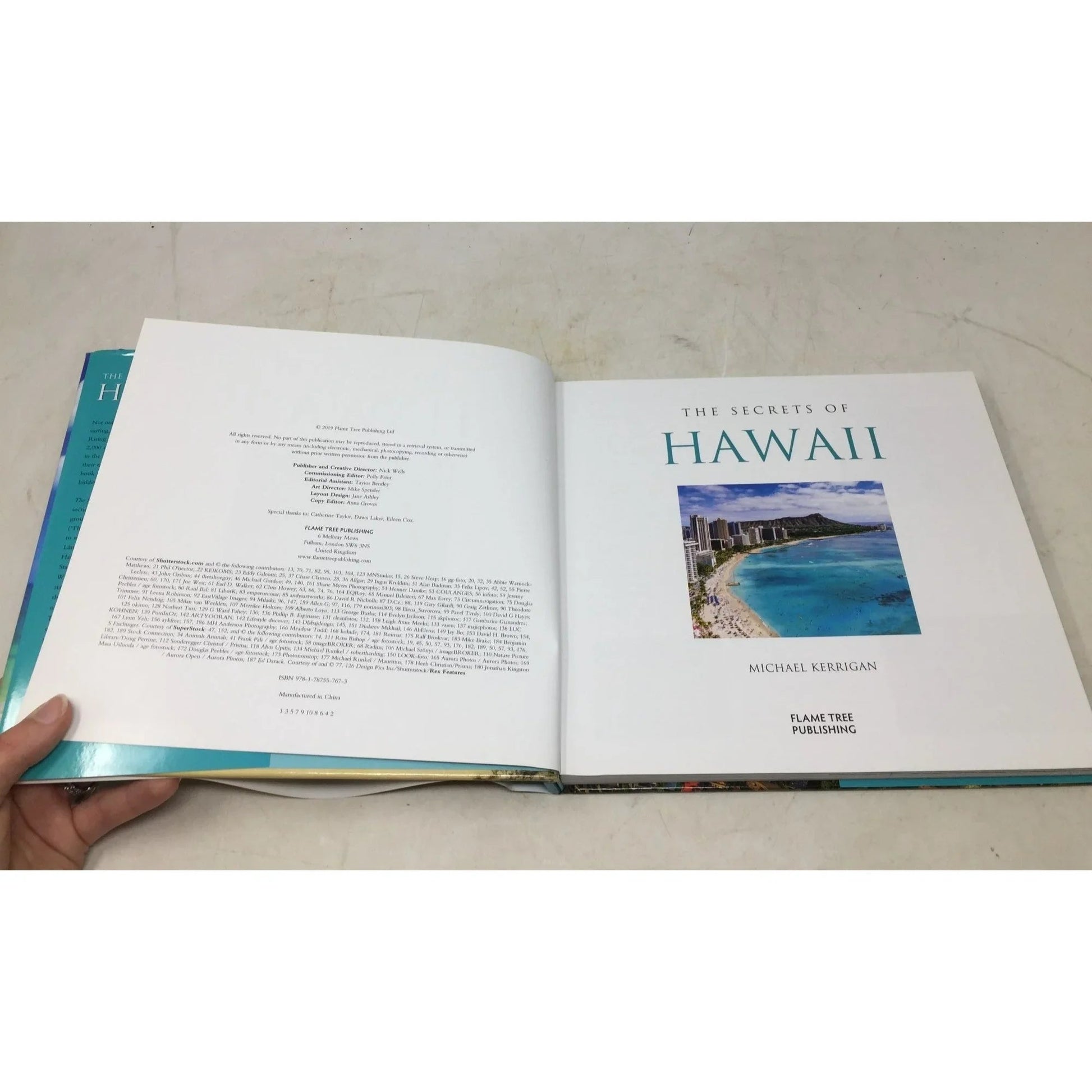 The Secrets of Hawaii by Michael Kerrigan - A+ Stuff - Books - A+ Stuff
