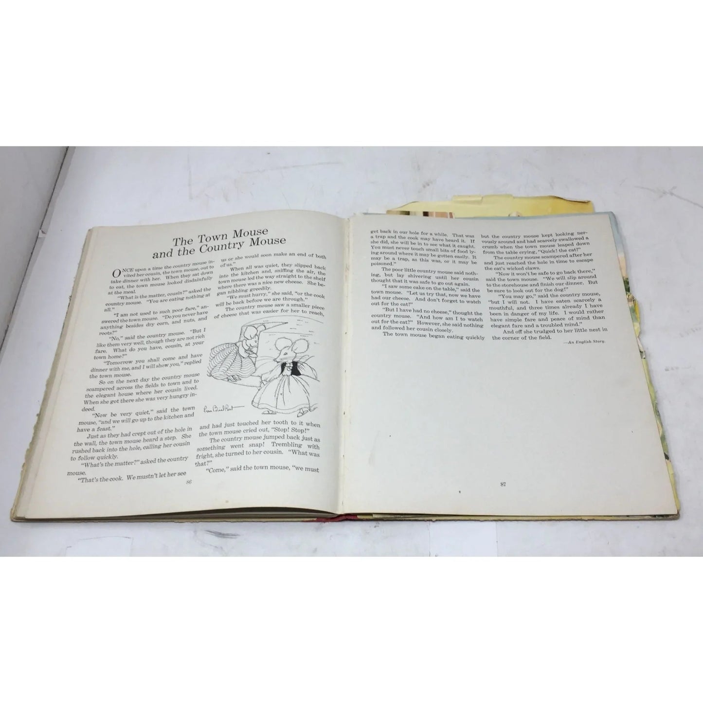 ''THE TREASURE BOOK OF BEST STORIES'' Vintage Hardcover book - A+ Stuff - Books - A+ Stuff