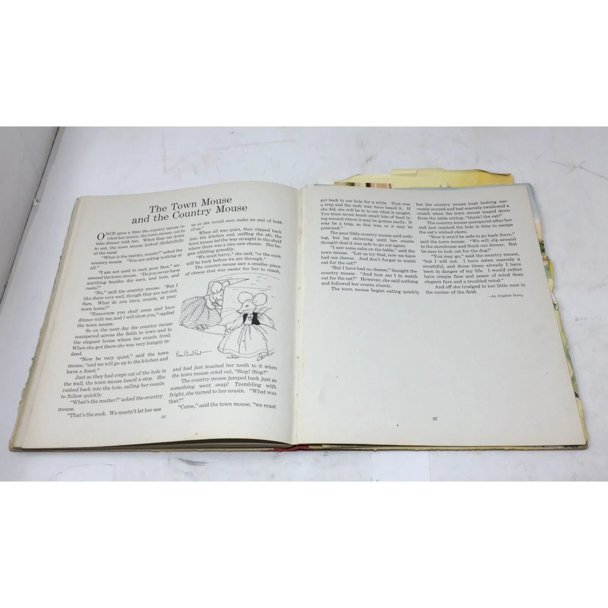 ''THE TREASURE BOOK OF BEST STORIES'' Vintage Hardcover book - A+ Stuff - Books - A+ Stuff