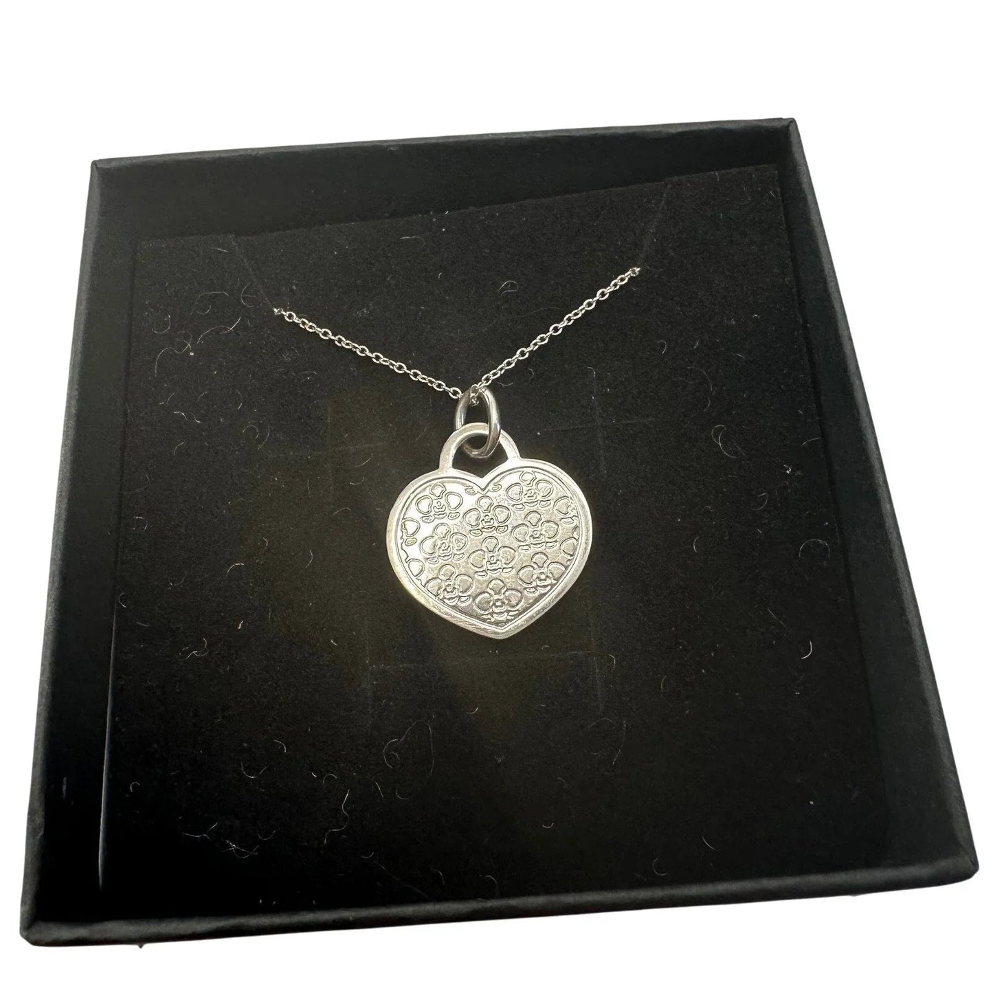 Tiffany and Co "Go Women" 2016 Marathon Floral Heart Necklace - Tiffany & Co. - Necklace with Pendant - A+ Stuff