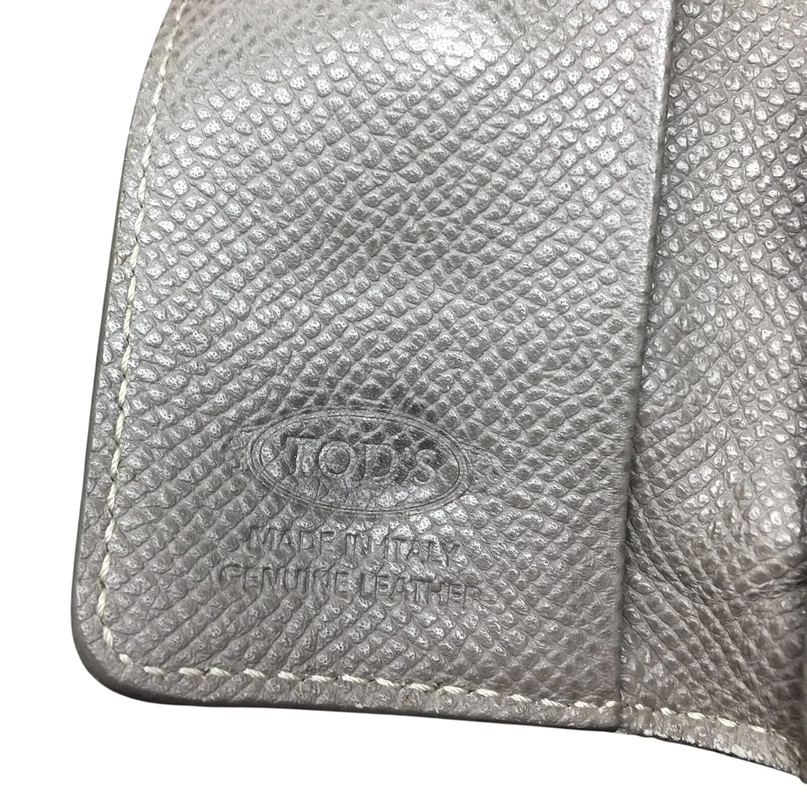 TOD'S 5 Key Keyholder Wallet - Beige/Gray Pebbled Leather - Tod's - Key holder Wallet - A+ Stuff