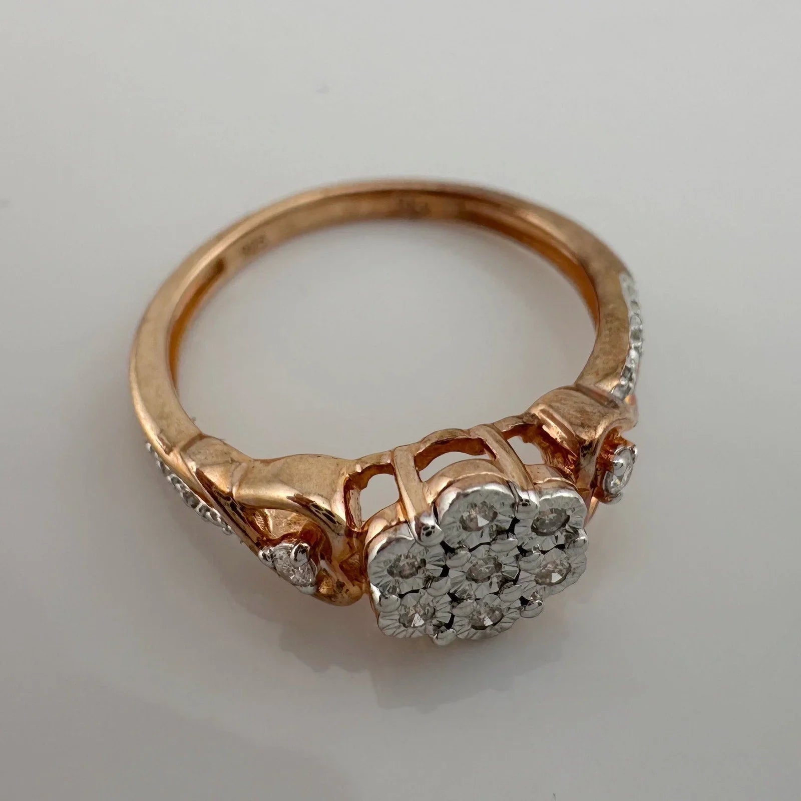 Two Tone Diamond Cluster Ring with Hearts on sides - size 7 - Unbranded - Diamond Ring - A+ Stuff