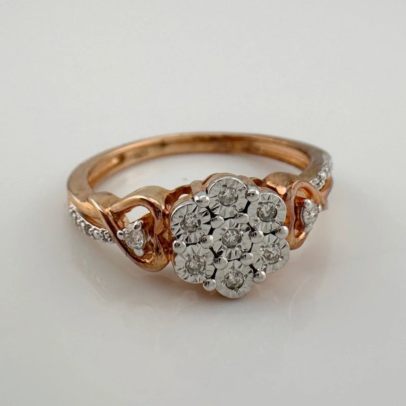 Two Tone Diamond Cluster Ring with Hearts on sides - size 7 - Unbranded - Diamond Ring - A+ Stuff