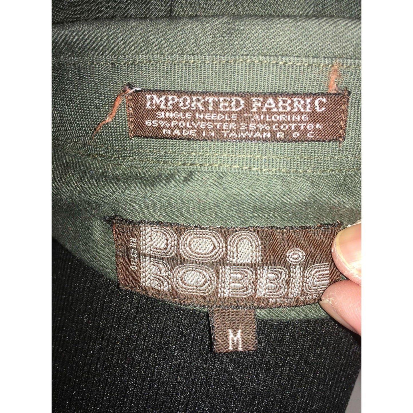 Don Robbie Olive Green Size Medium Long Sleeved Button Up Shirt - A+ Stuff