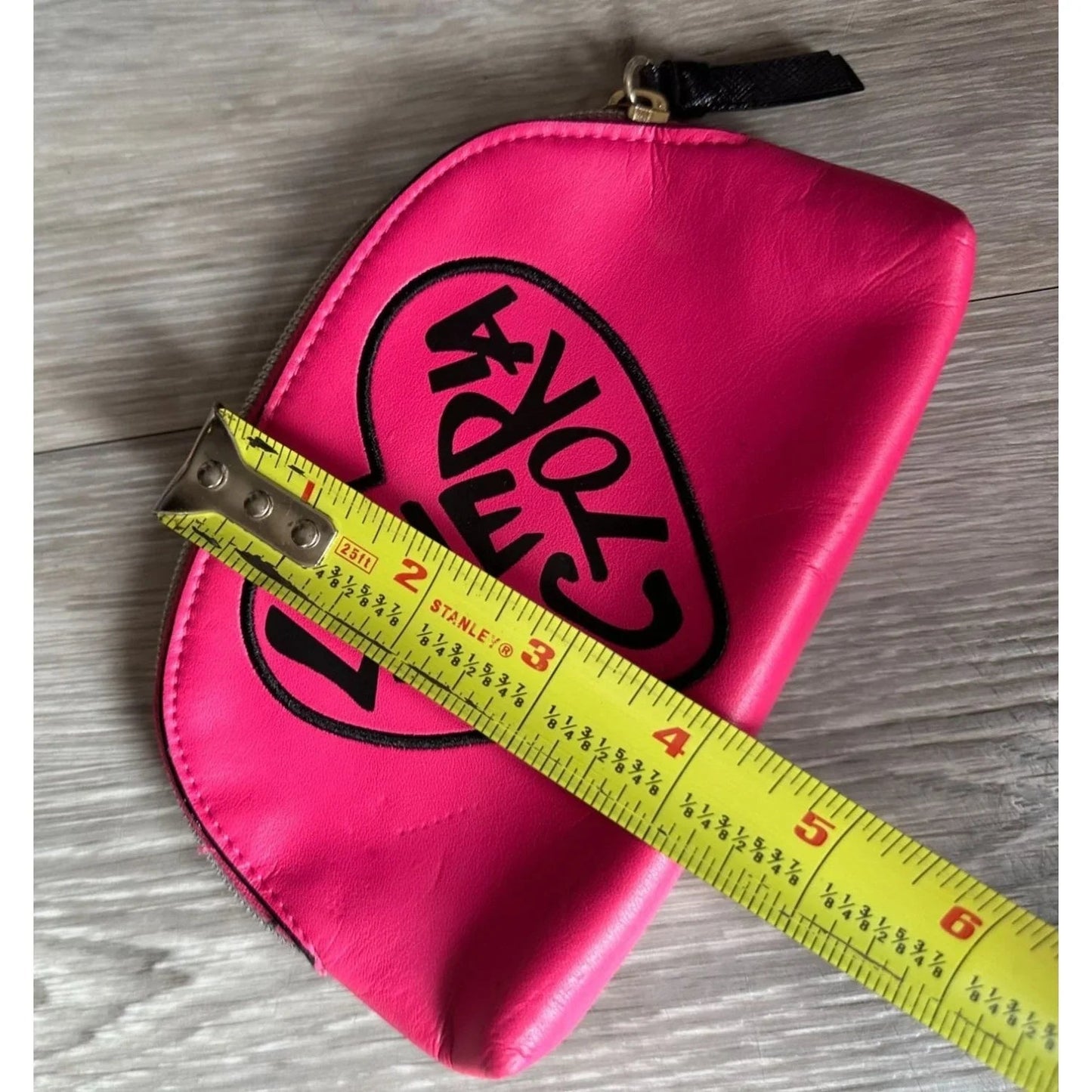Victoria's Secret ''Love Victoria'' Hot Pink Zippered Makeup Bag - A+ Stuff