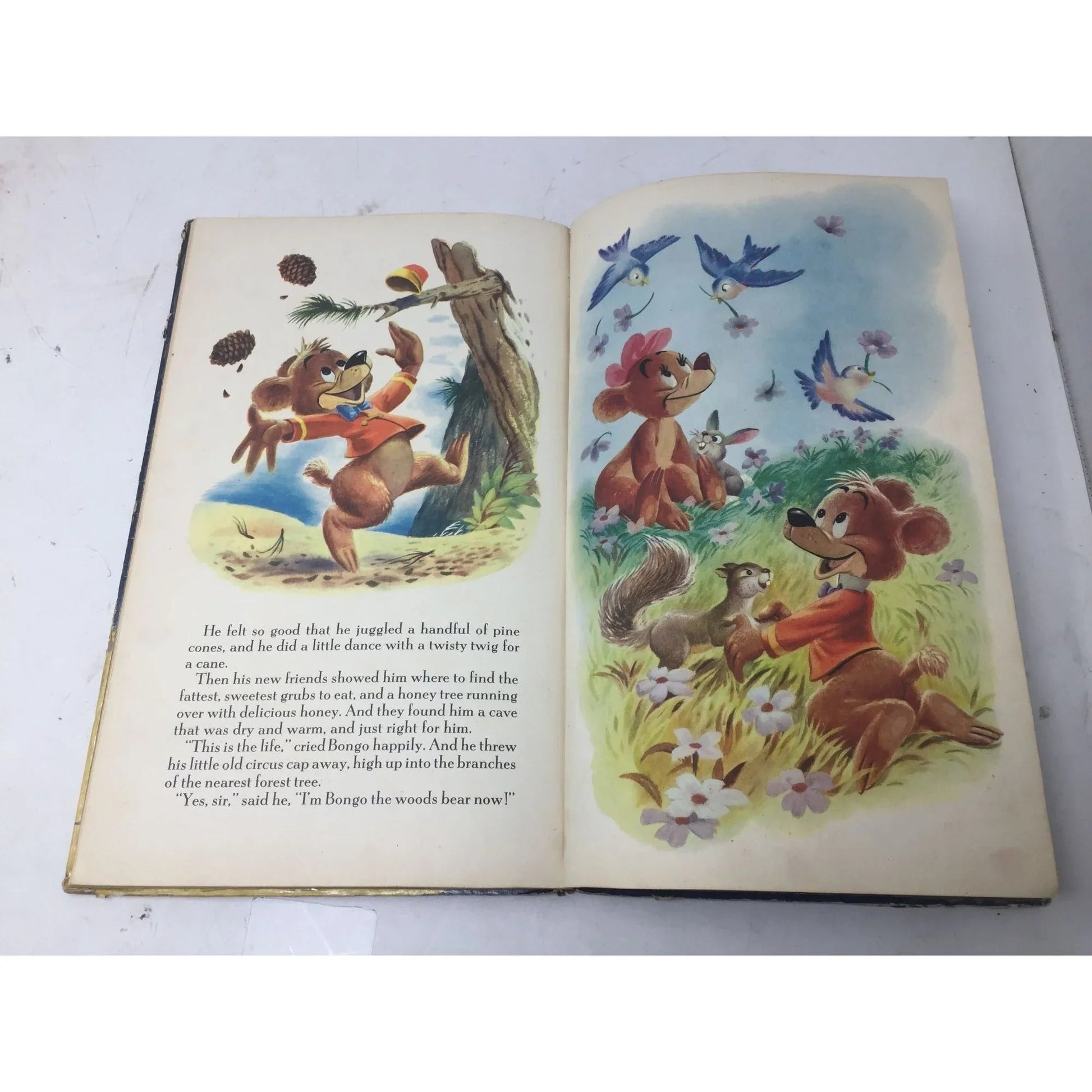 Vintage 1947 Walt Disney's BONGO Hardcover Book - A Walt Disney Book (First printing) - Disney - Books - A+ Stuff