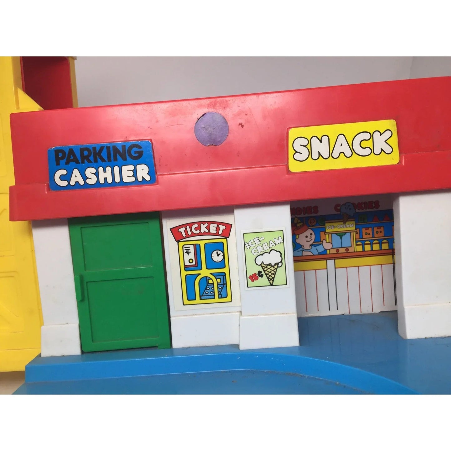 Vintage 1988 Spectra Car Wash Service Station Playset - A+ Stuff - Toys - A+ Stuff