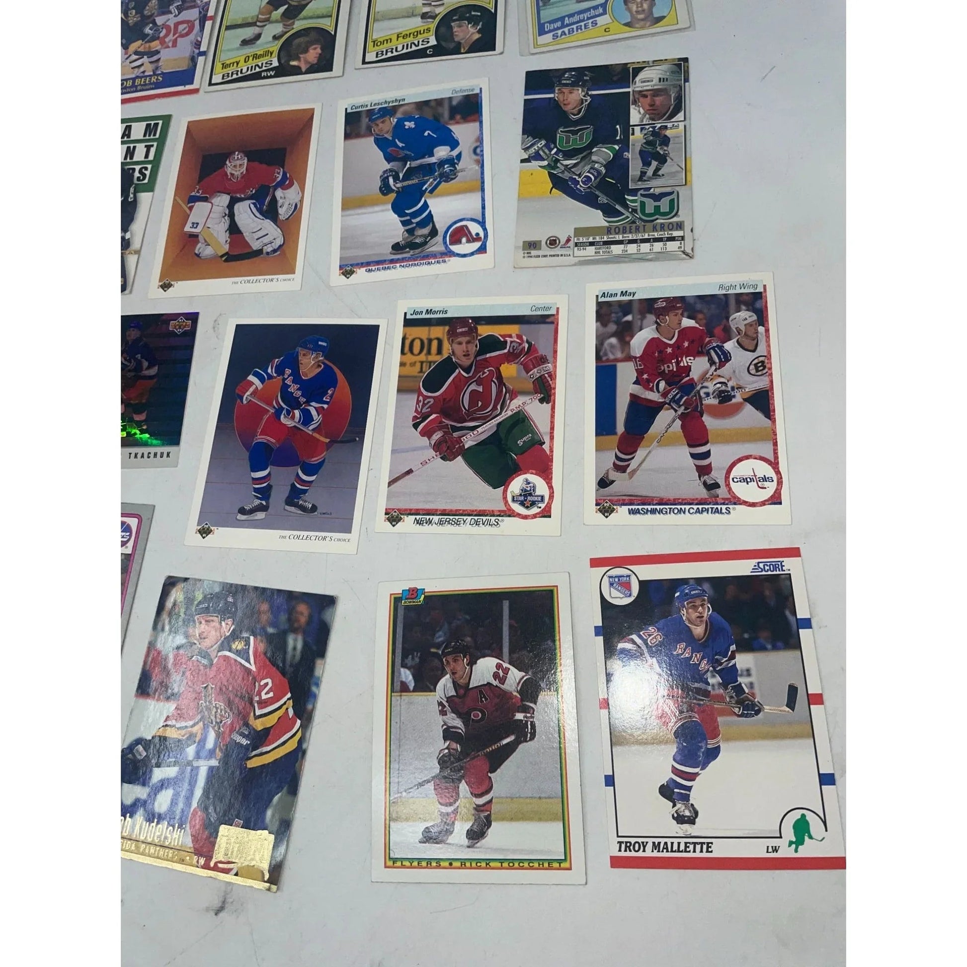 VINTAGE COLLECTIBLE HOCKEY SPORTS CARDS (16) - A+ Stuff - Collectible Trading Cards - A+ Stuff