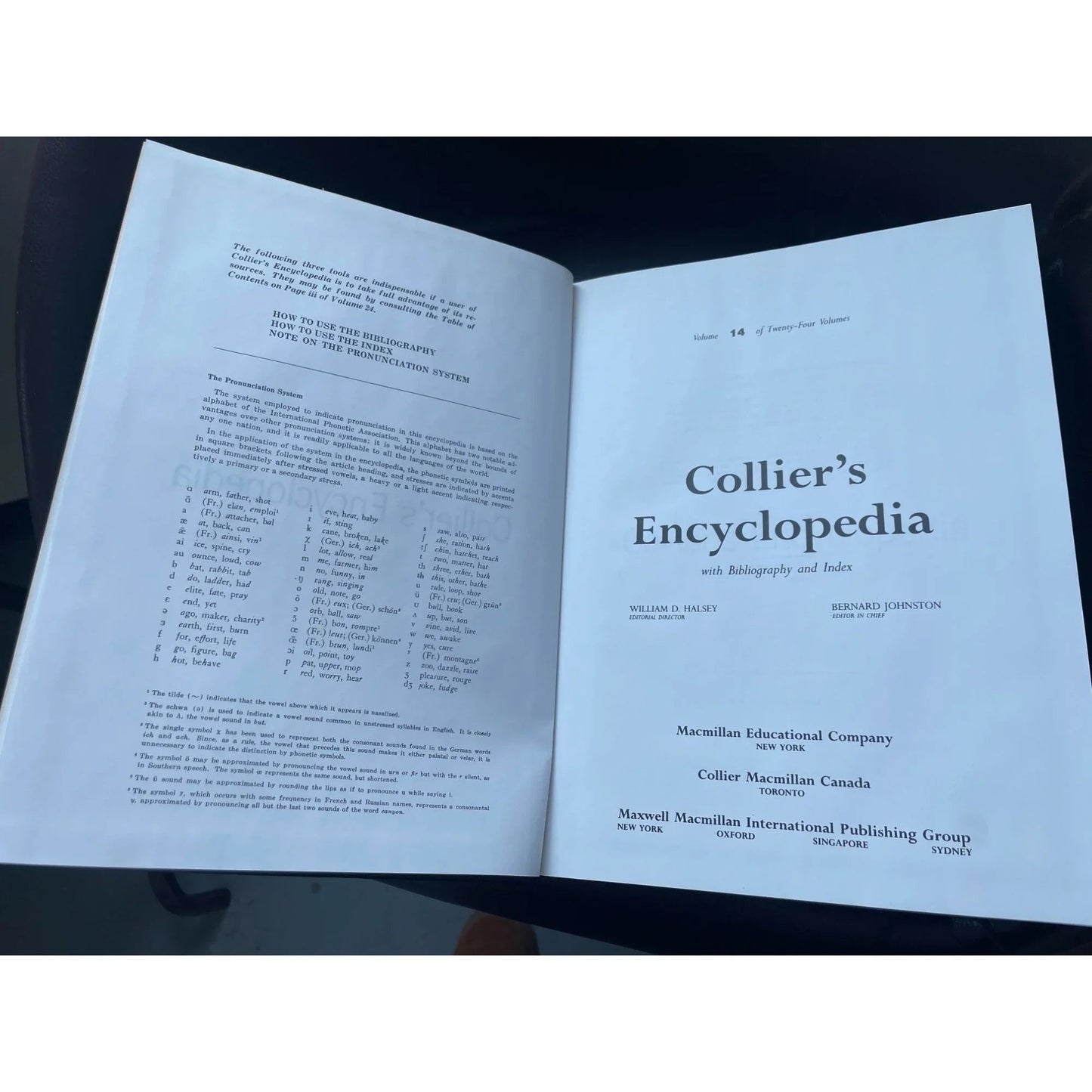 Vintage Collier's Encyclopedia Volume 14 with Bibliography and Index - A+ Stuff - Books - A+ Stuff