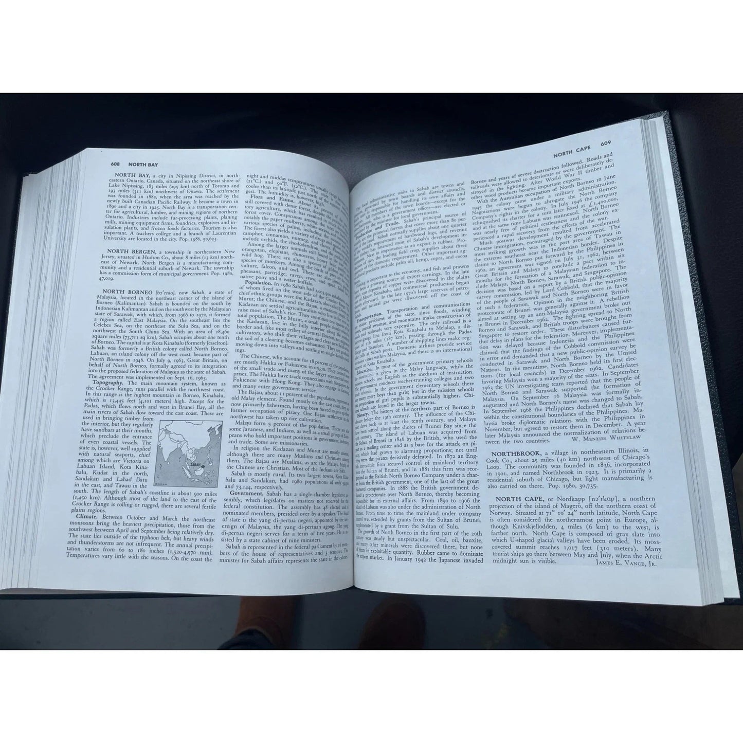 Vintage Collier's Encyclopedia Volume 17 with Bibliography and Index - A+ Stuff - Books - A+ Stuff